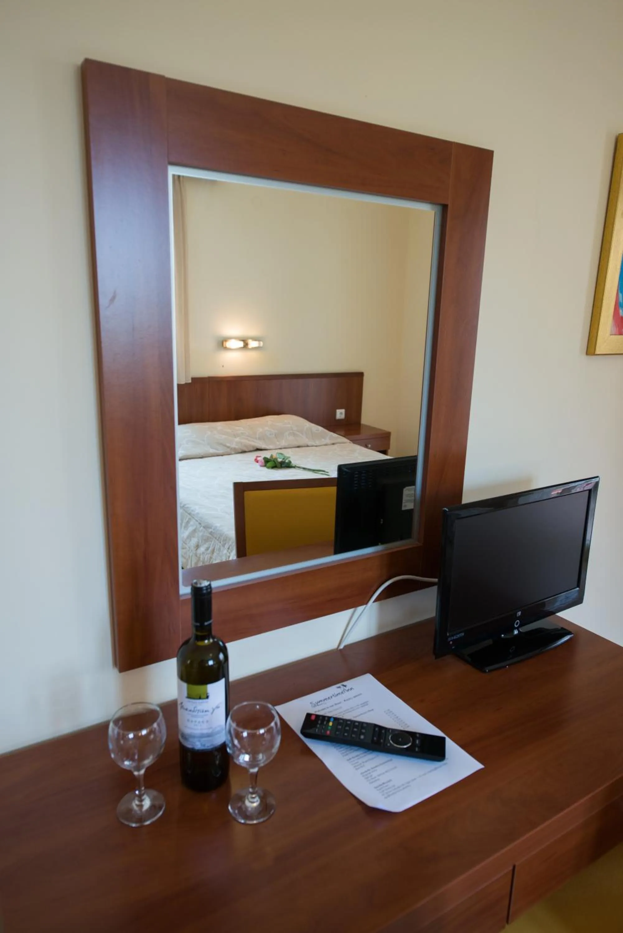 Decorative detail, Bed in Summertime Inn