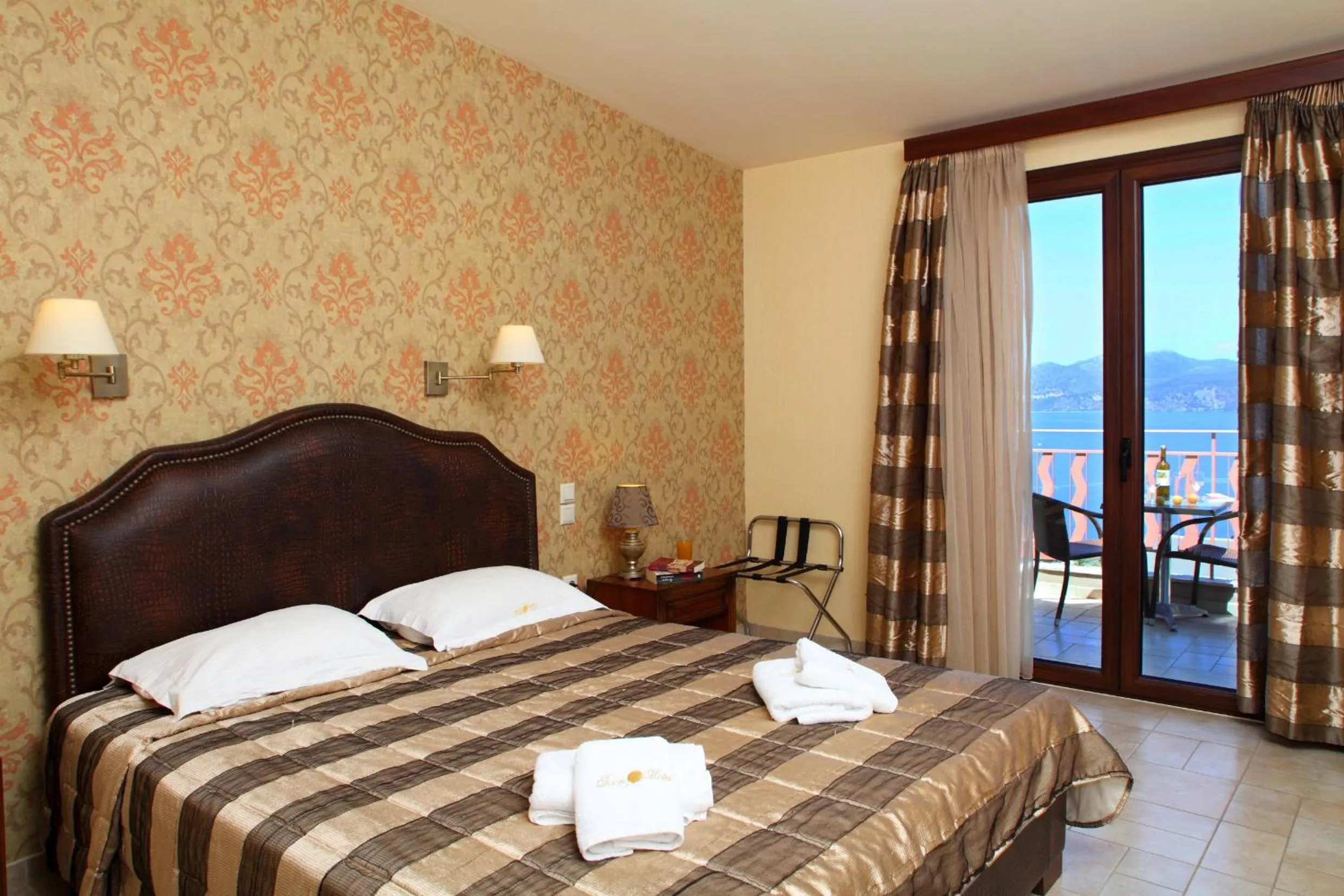 Bedroom in Hotel Tesoro