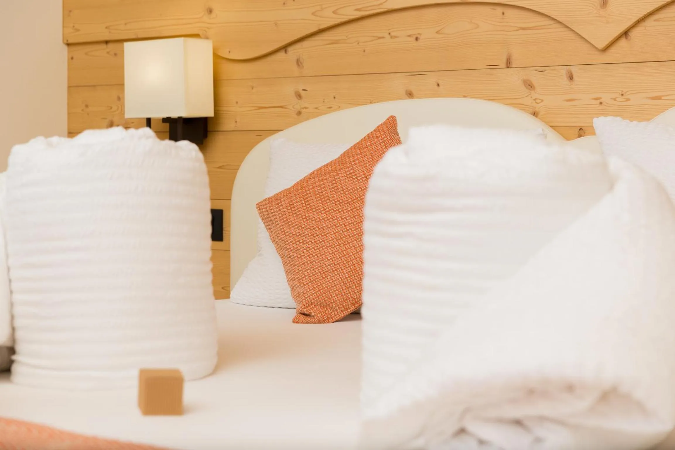 Shower, Bed in Green Rose