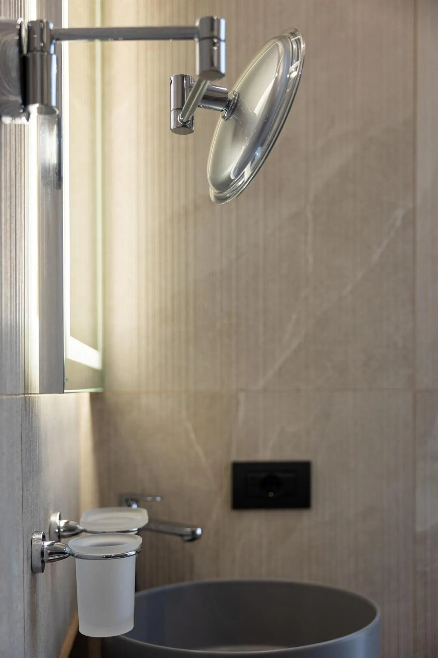 Bathroom in Green Rose