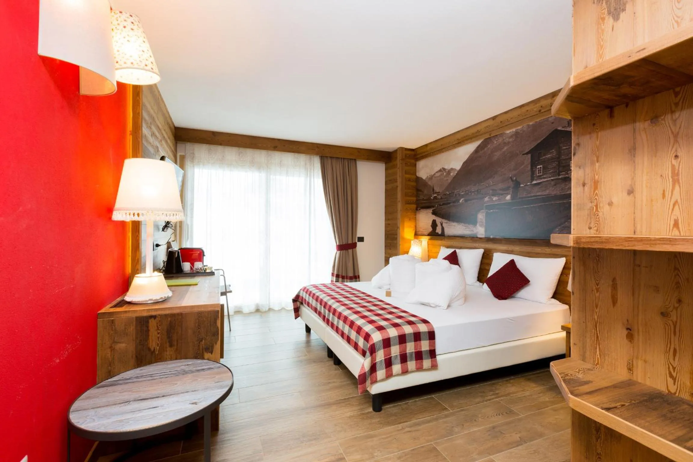 Shower, Bed in Green Rose