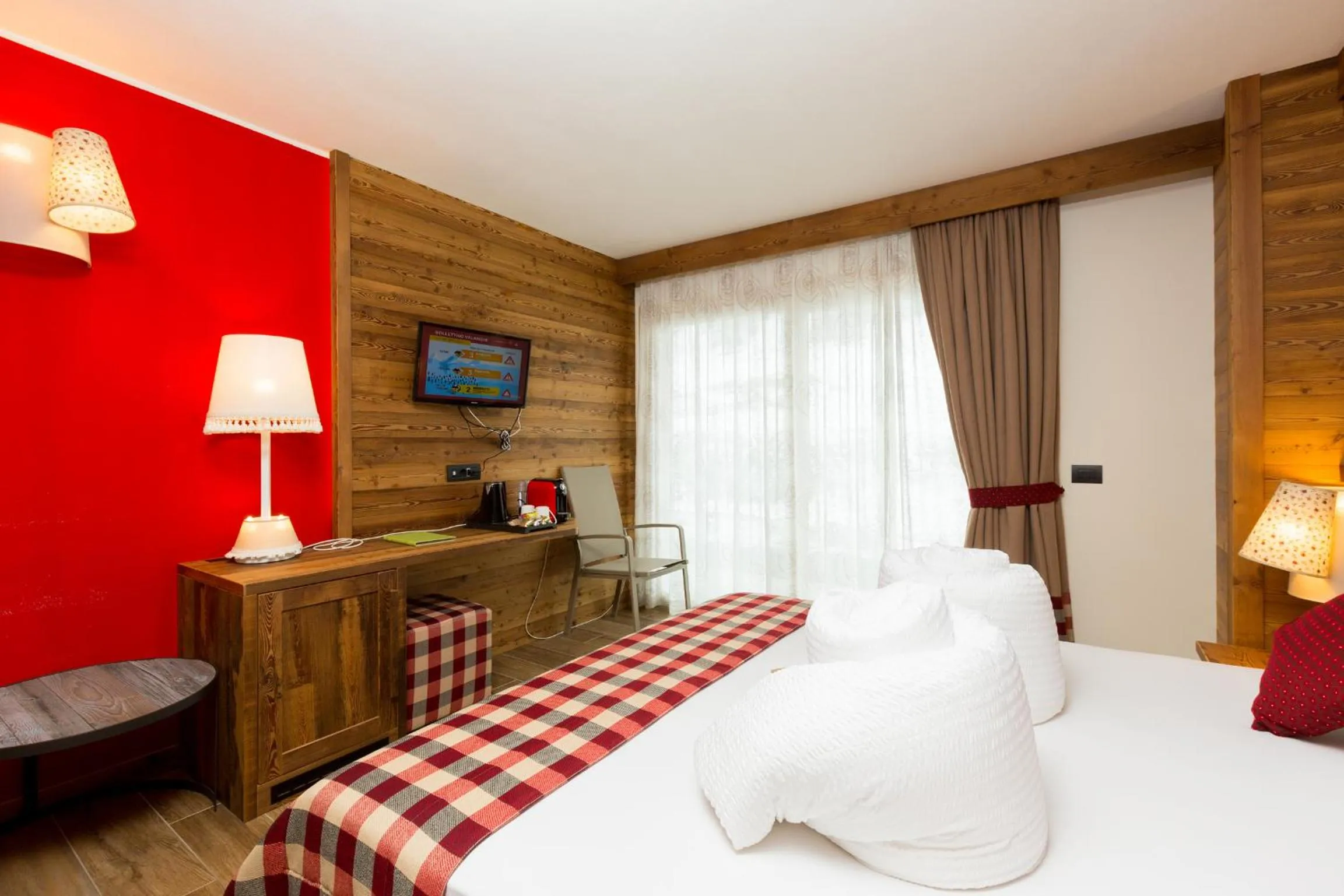 Shower, Bed in Green Rose