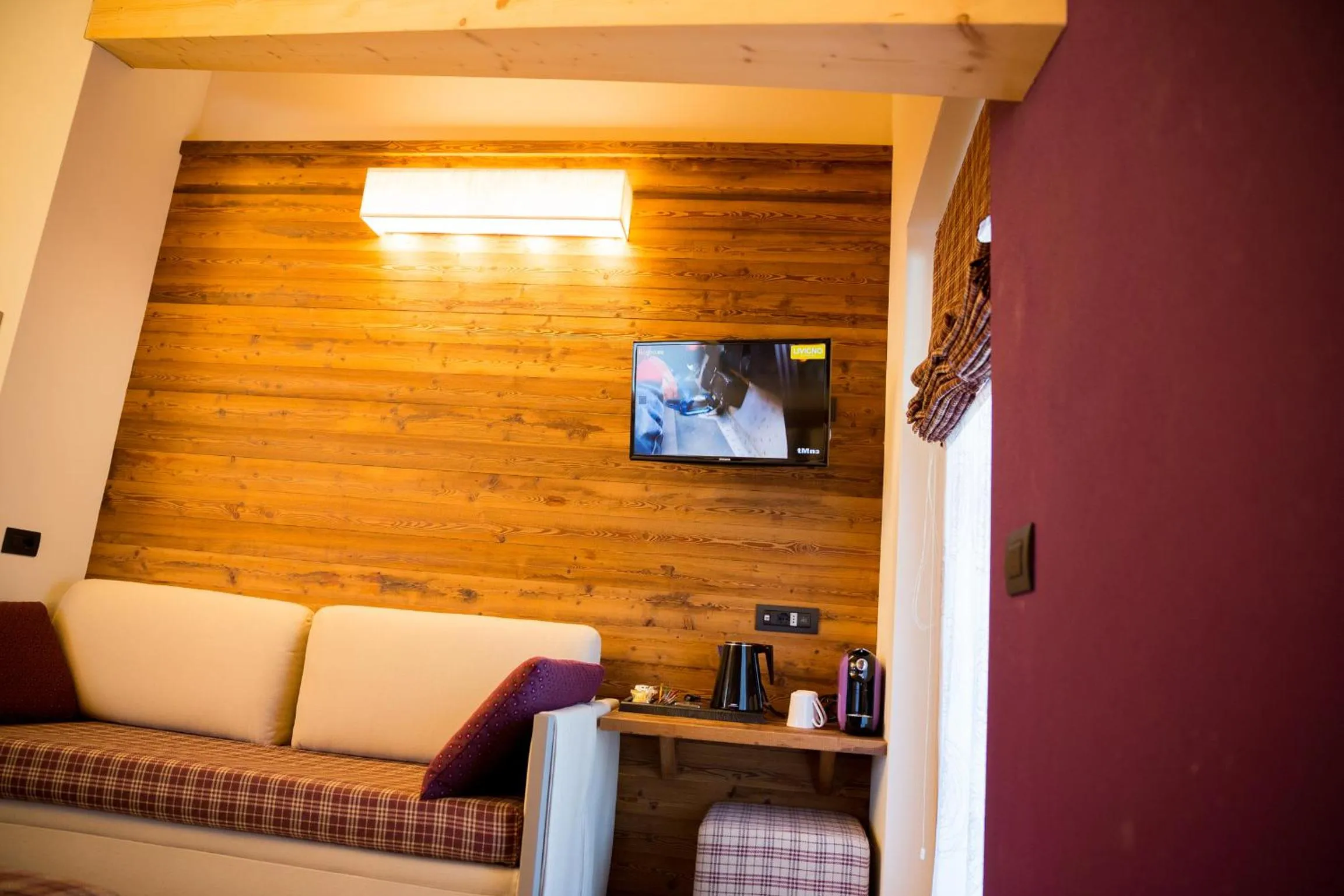 Shower in Green Rose