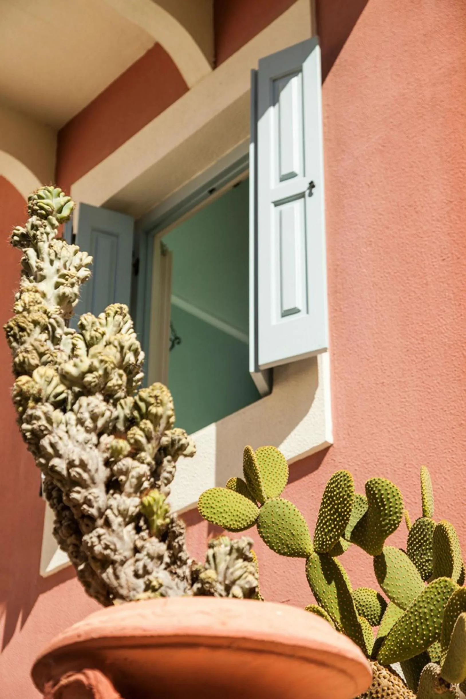 Decorative detail in 7 Brothers Hotel