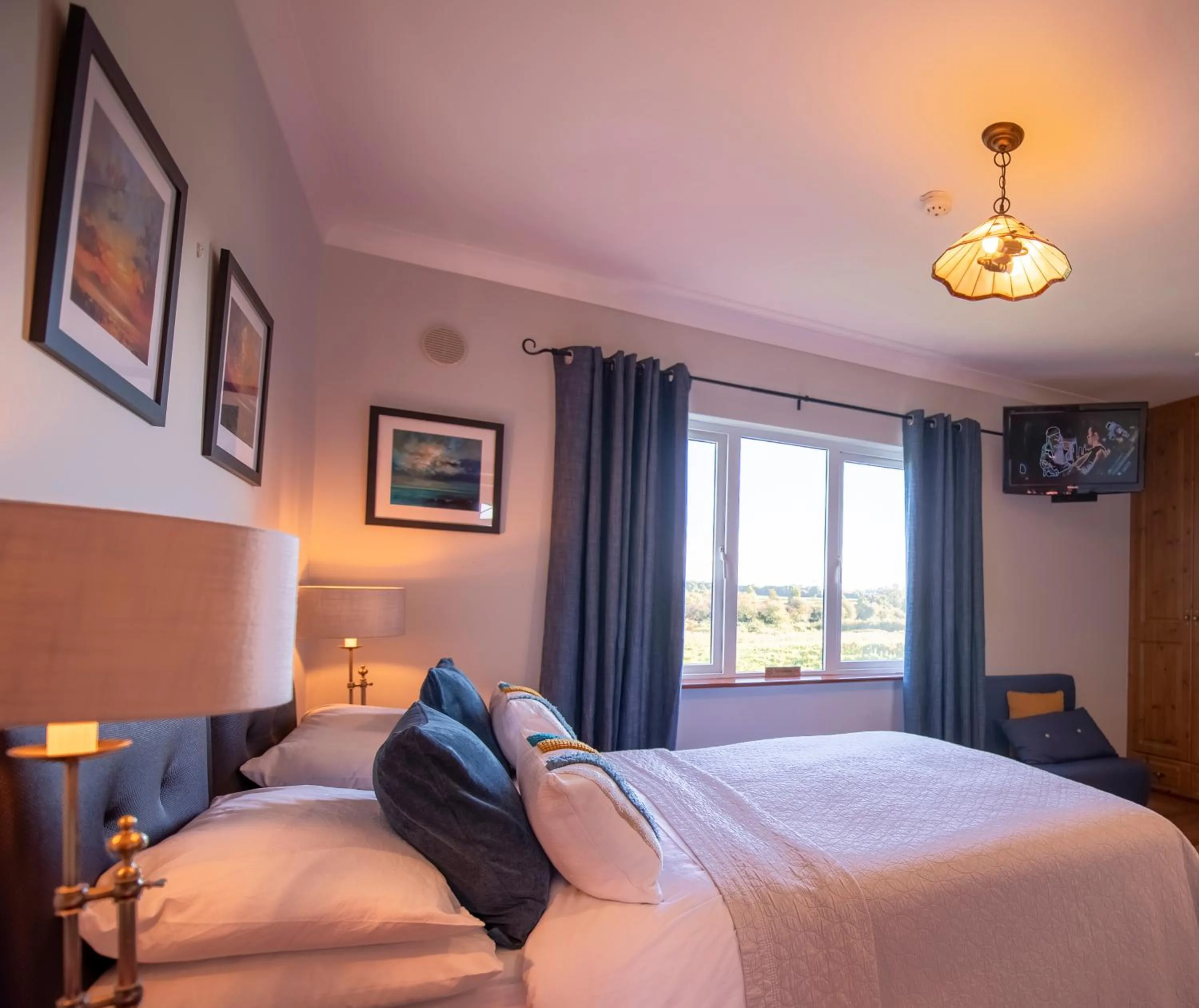 Bed in Bunratty Meadows Bed & Breakfast