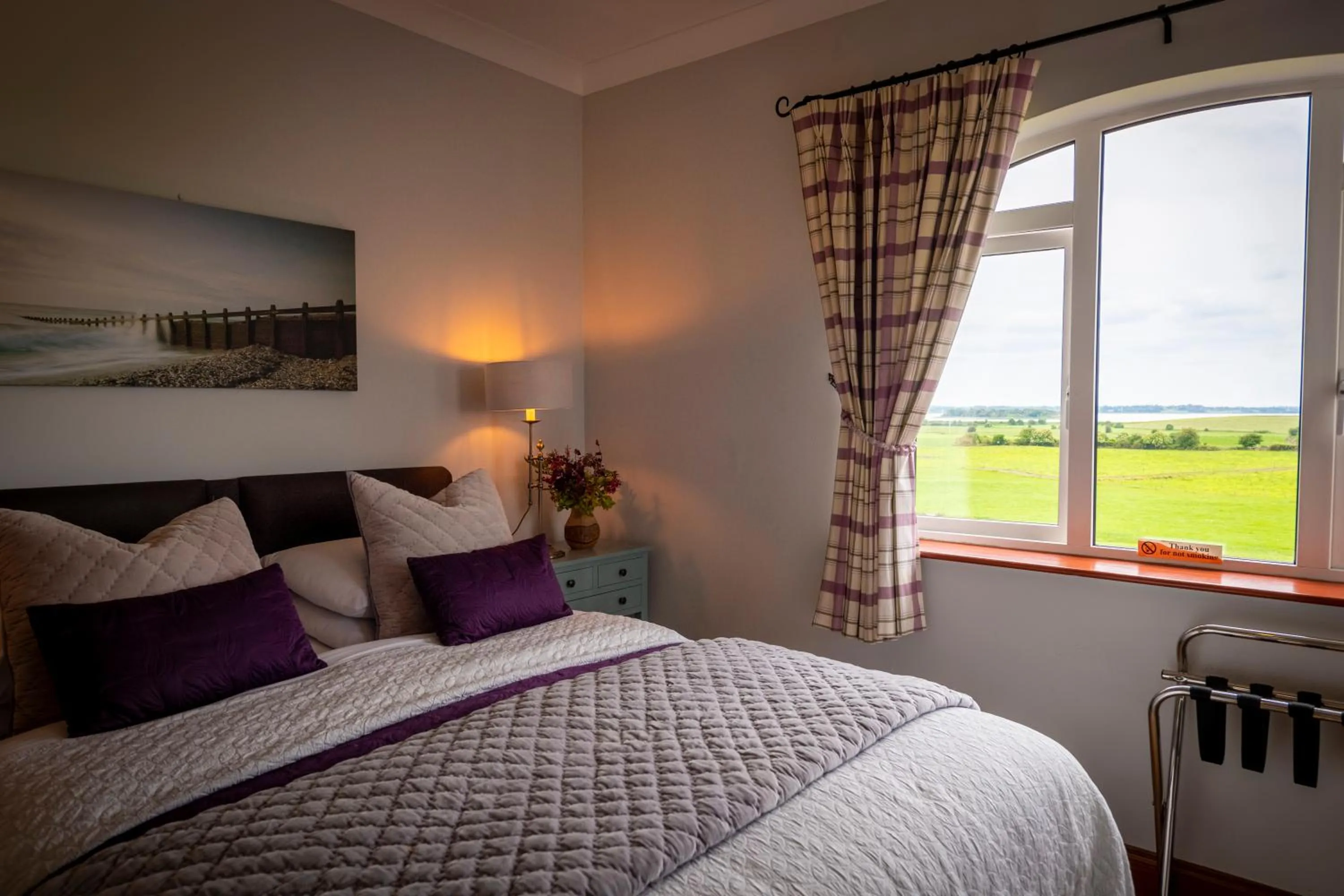 Bed in Bunratty Meadows Bed & Breakfast