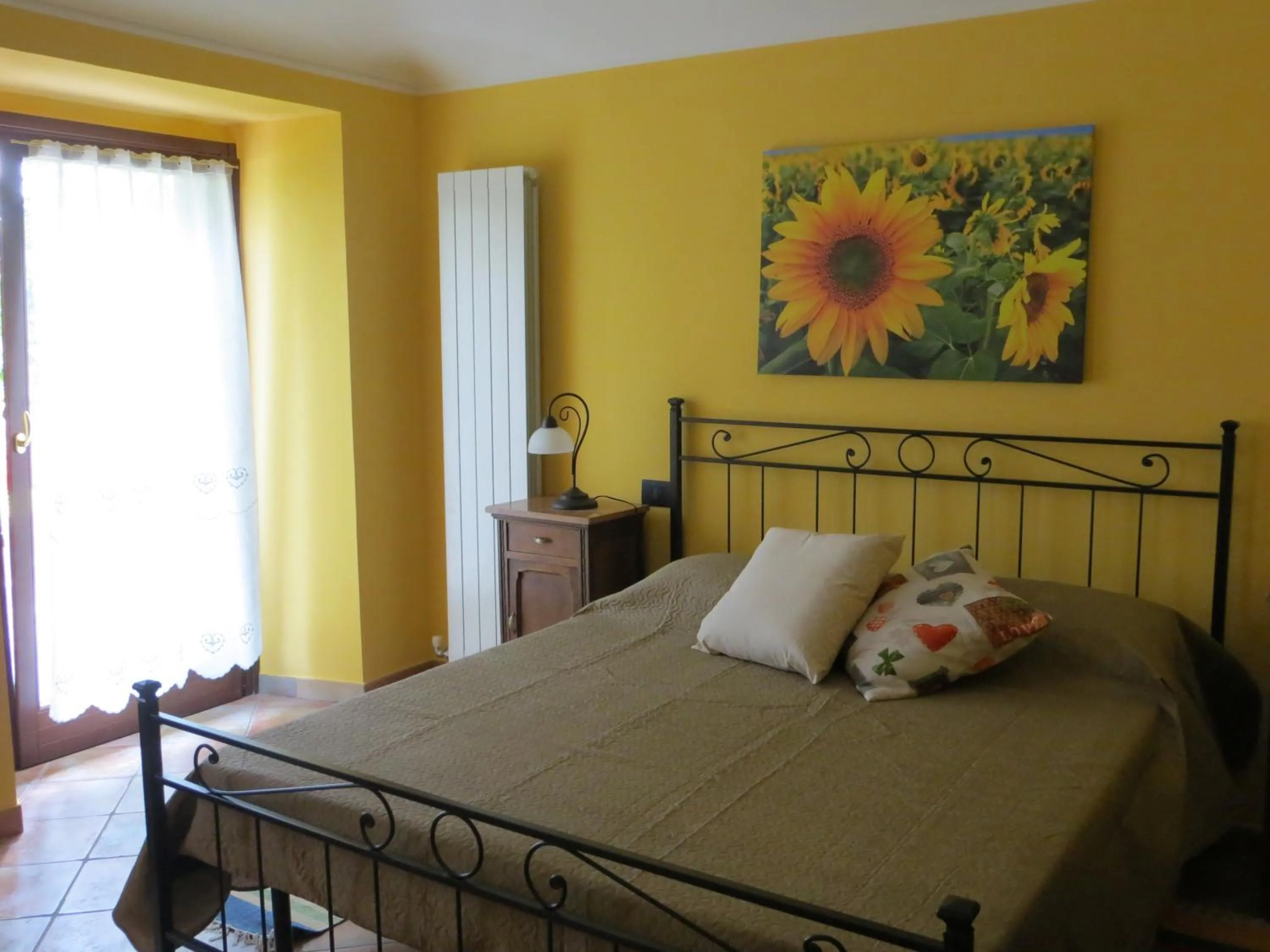 Photo of the whole room in La Bella Dormiente B&B
