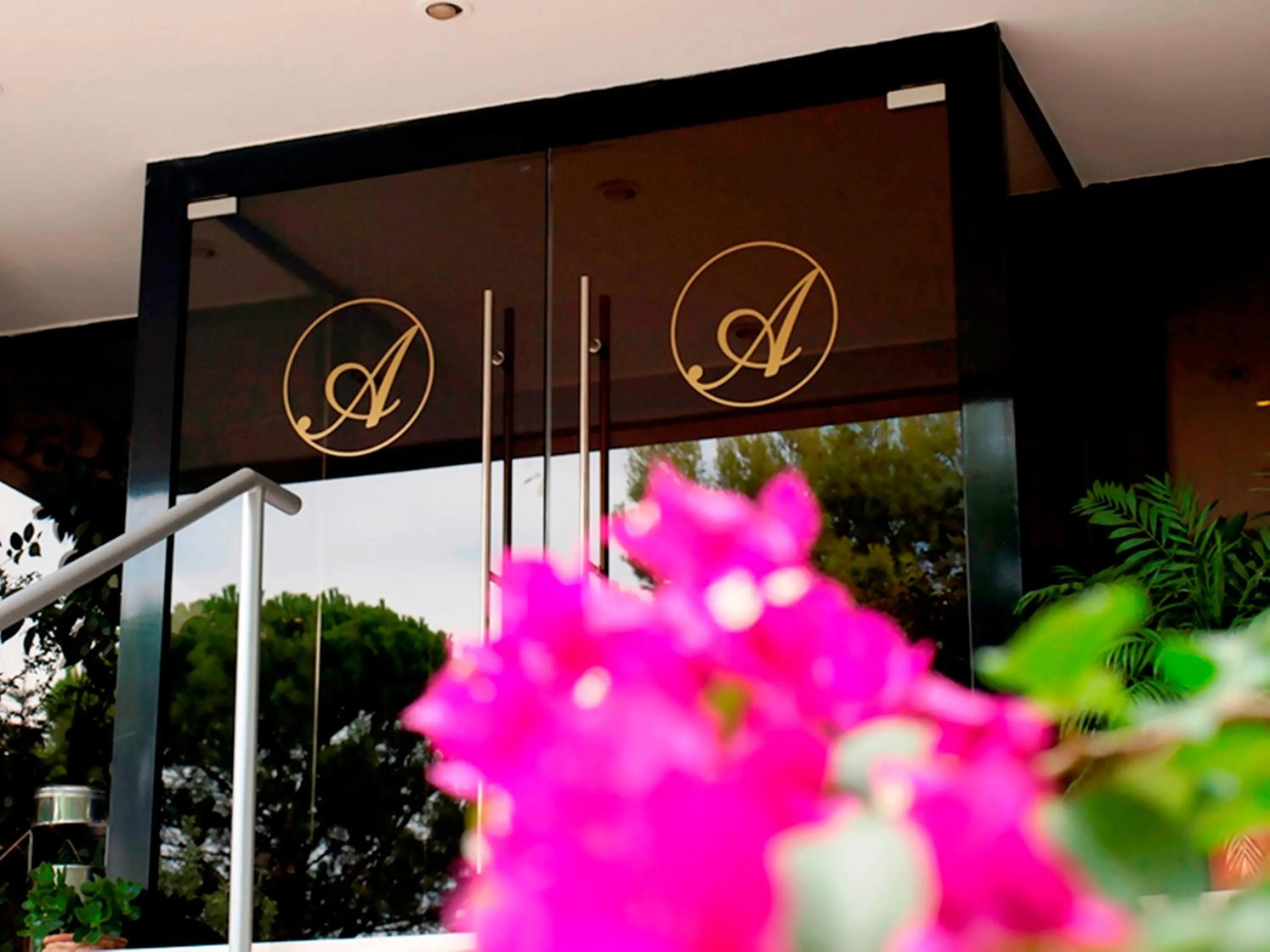 Facade/entrance in Anastazia Luxury Suites & Spa