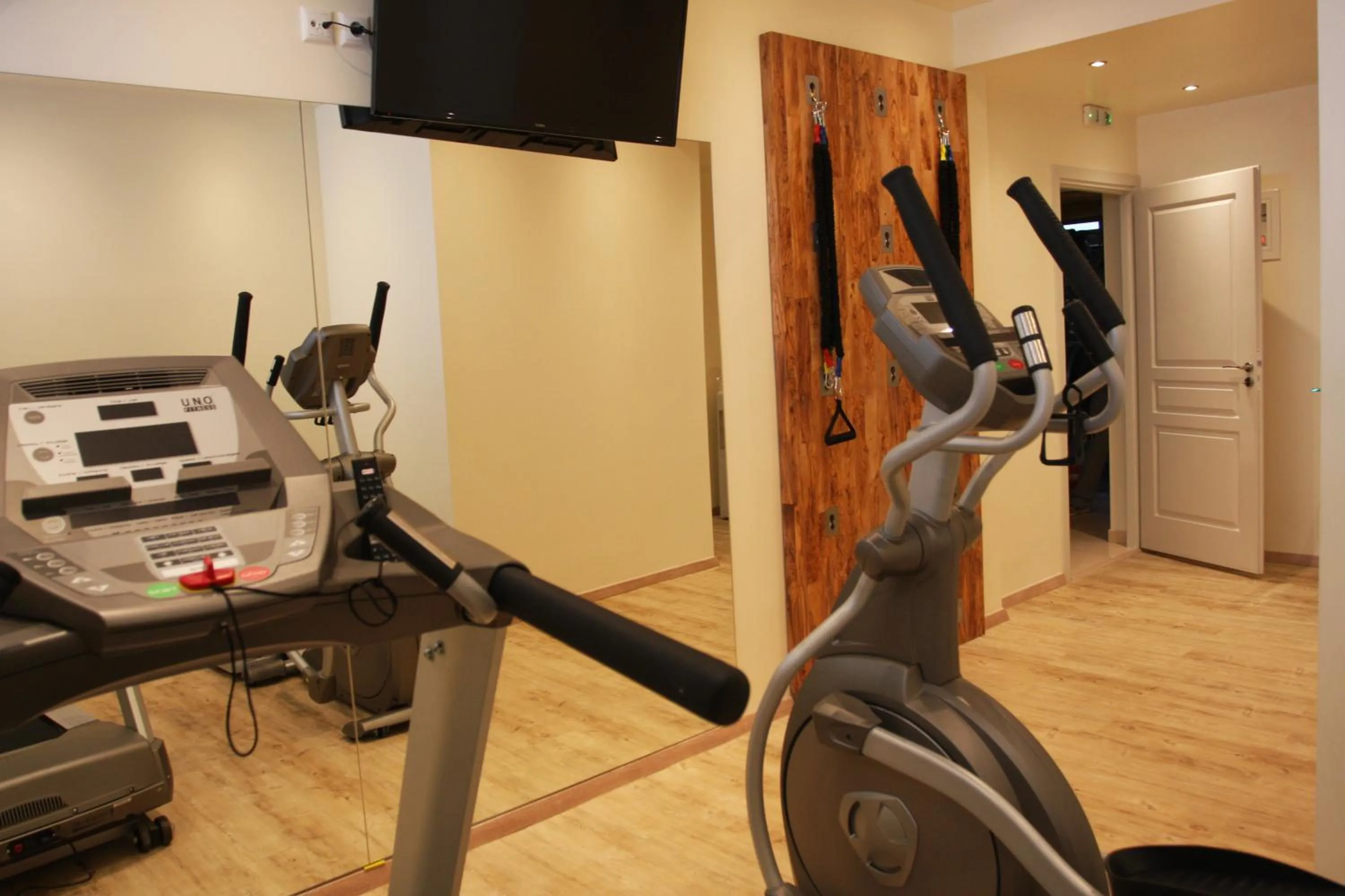 Fitness centre/facilities in Anastazia Luxury Suites & Spa