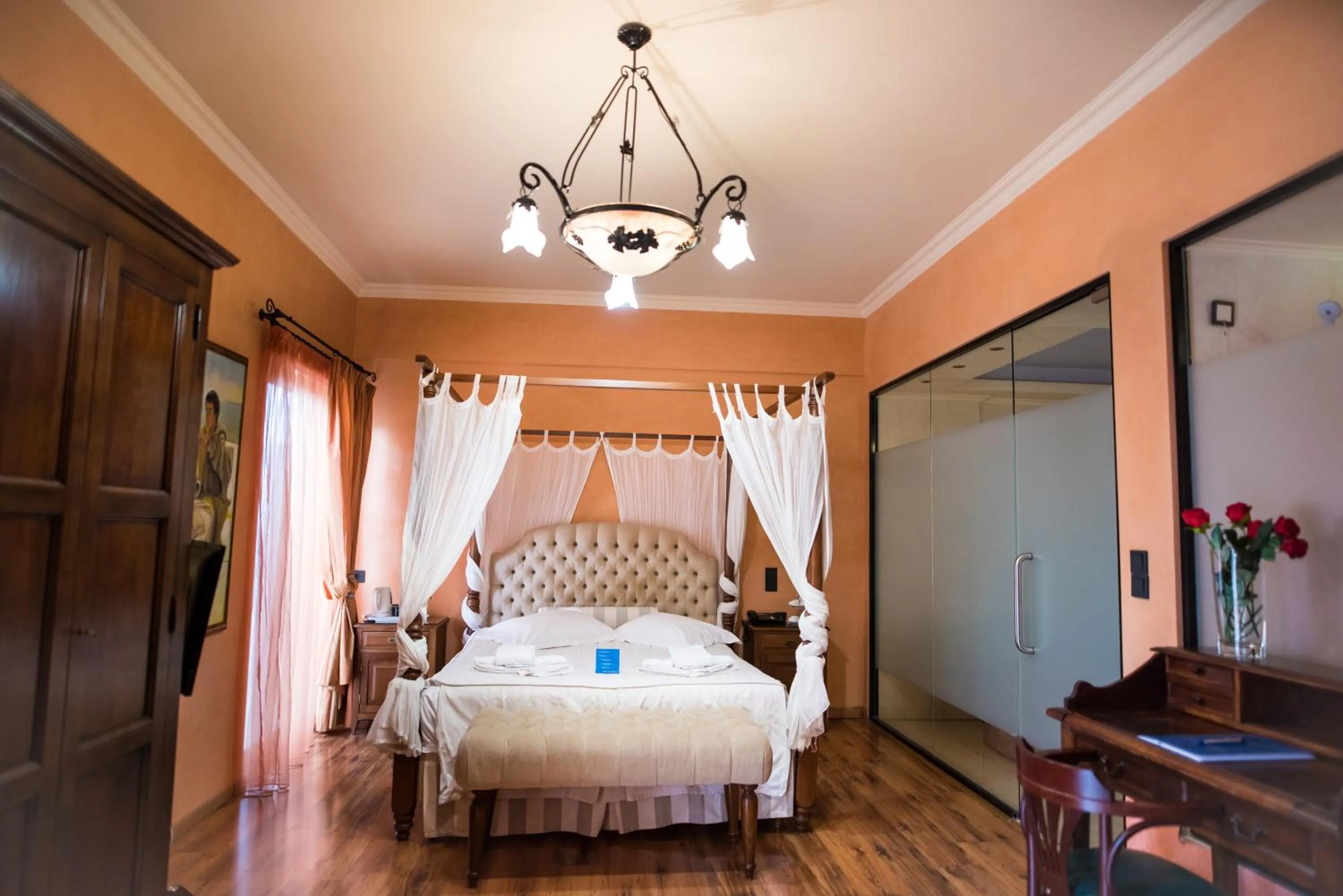 Bedroom, Bed in Anastazia Luxury Suites & Spa