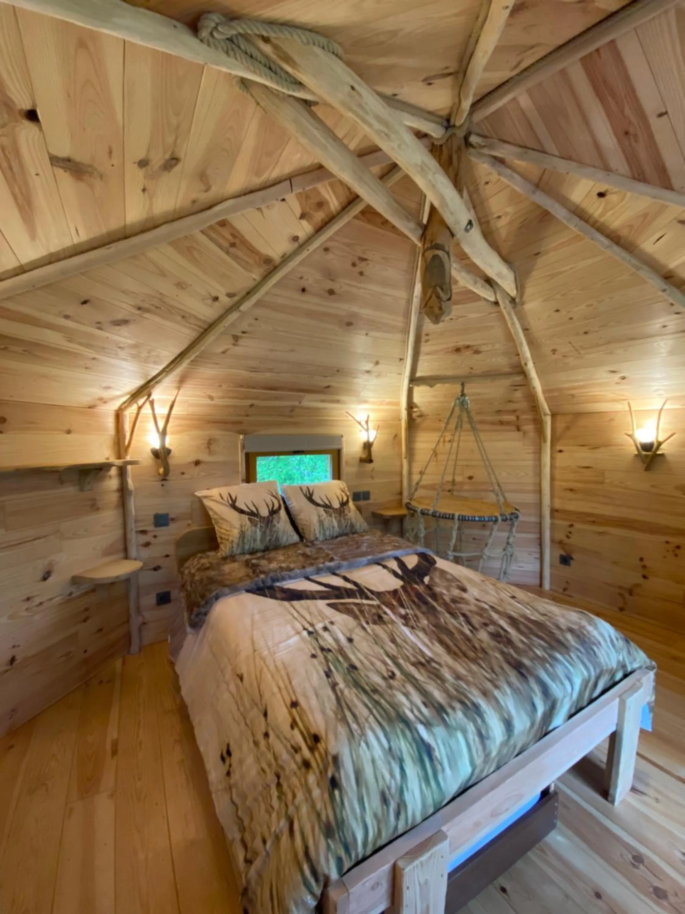 Bedroom, Bed in Les Cabanes De Pyrene
