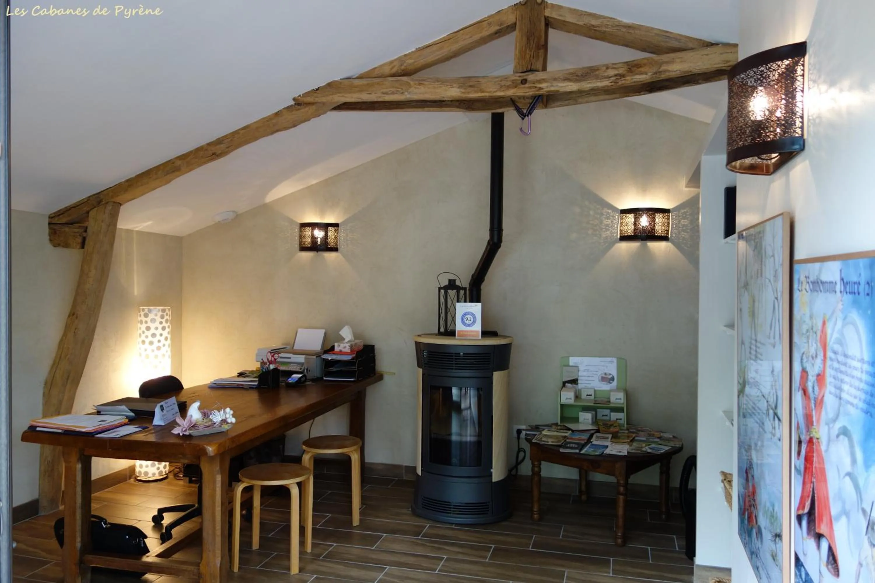 Property building in Les Cabanes De Pyrene