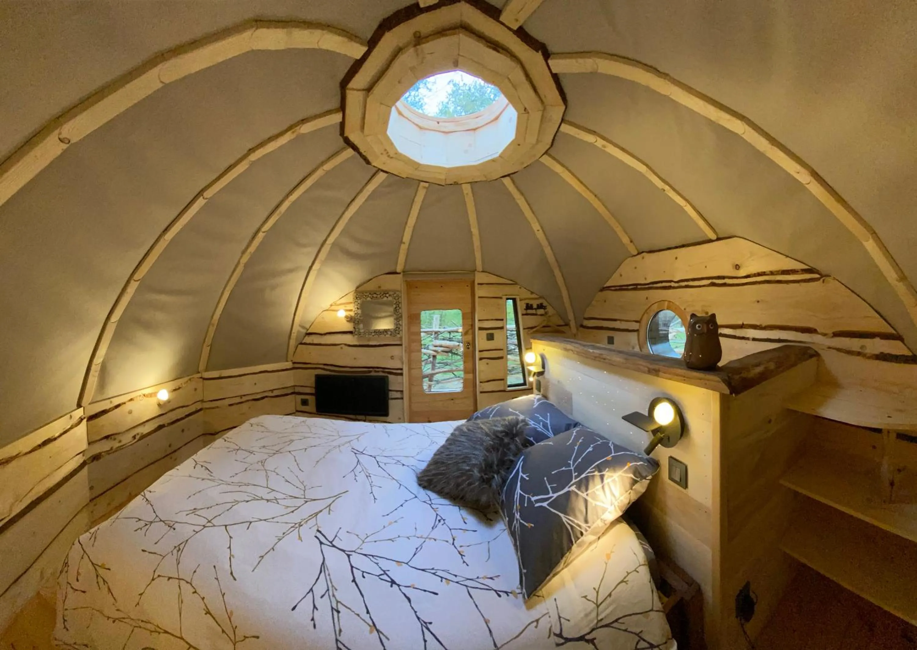 Bedroom, Bed in Les Cabanes De Pyrene
