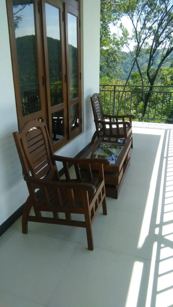 Maple home stay and cottage