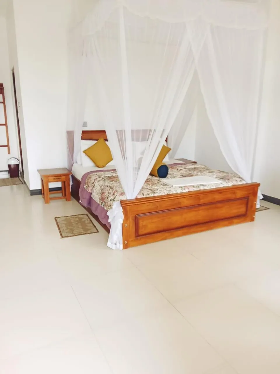 Bed in Maple home stay and cottage