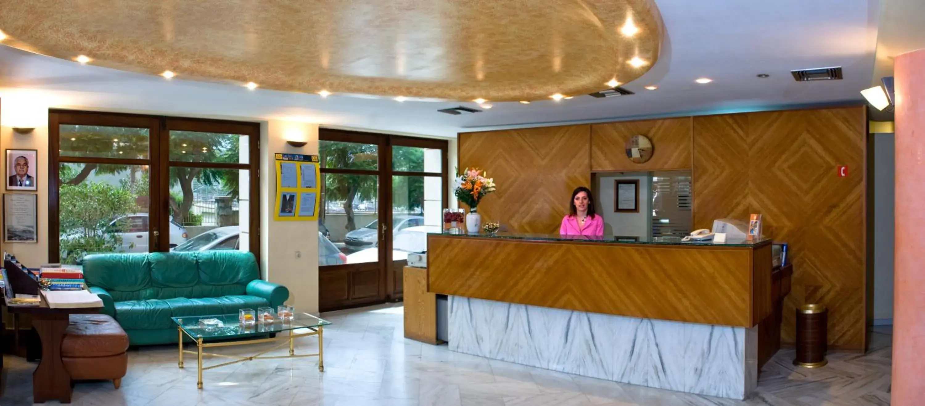 Lobby or reception in Hotel Brascos Lobby or reception in Hotel Brascos