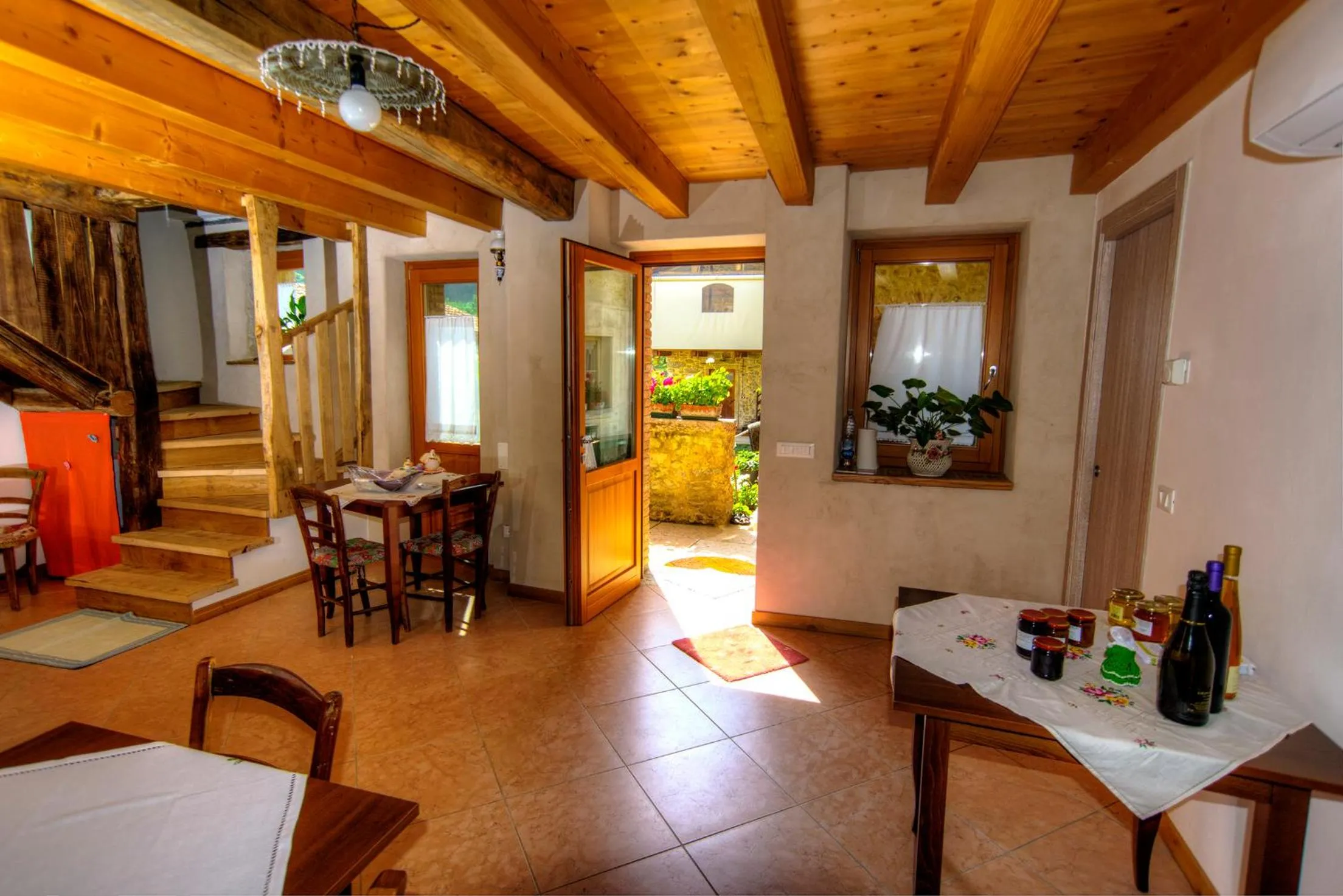 Communal lounge/ TV room in Agriturismo "Antico Borgo"