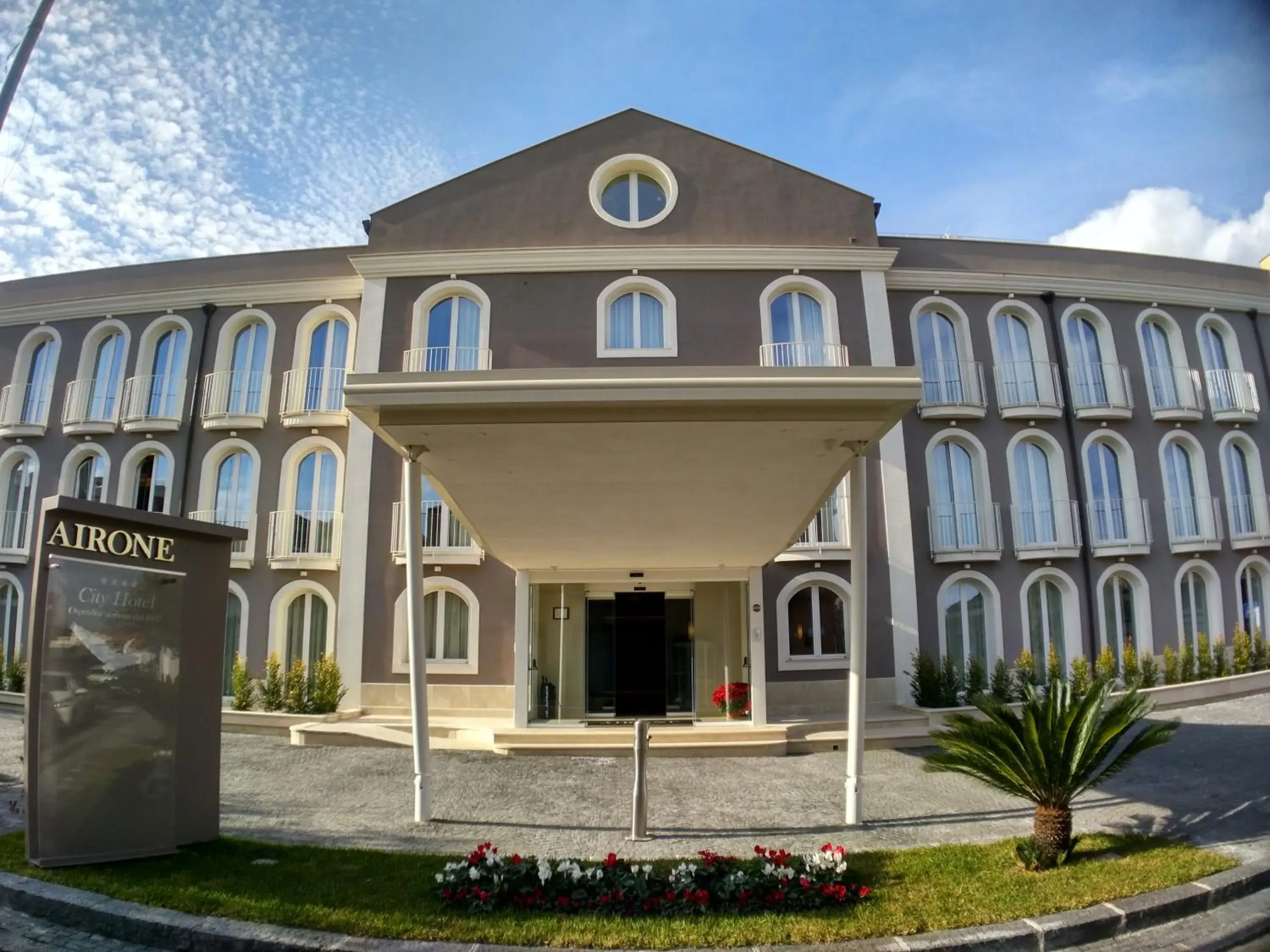 Facade/entrance in Airone City Hotel Facade/entrance in Airone City Hotel
