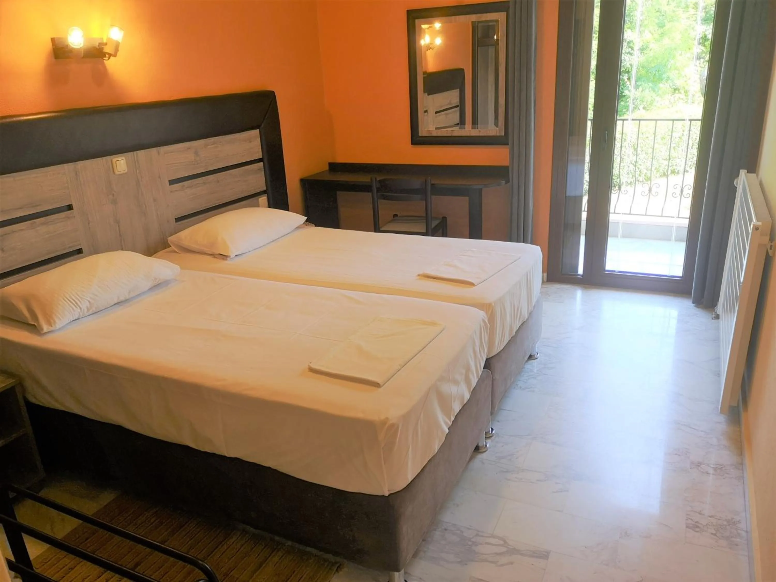 Bed in Spanias Hotel