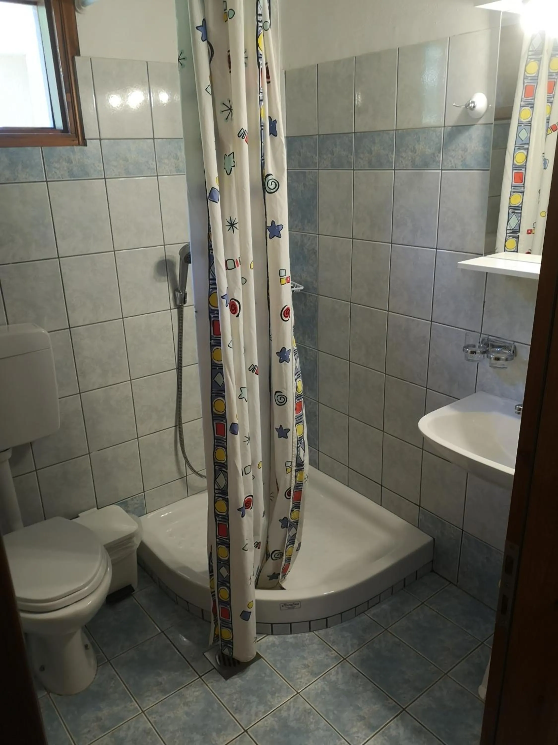 Bathroom in Spanias Hotel