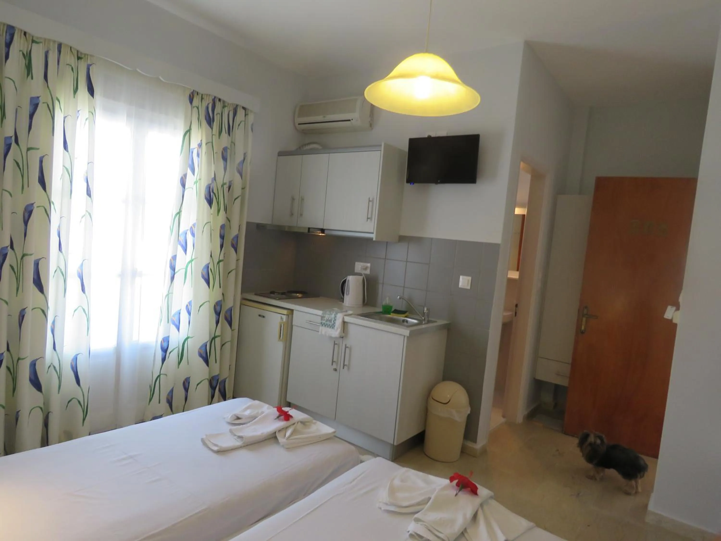 Decorative detail, Bed in Mare Monte