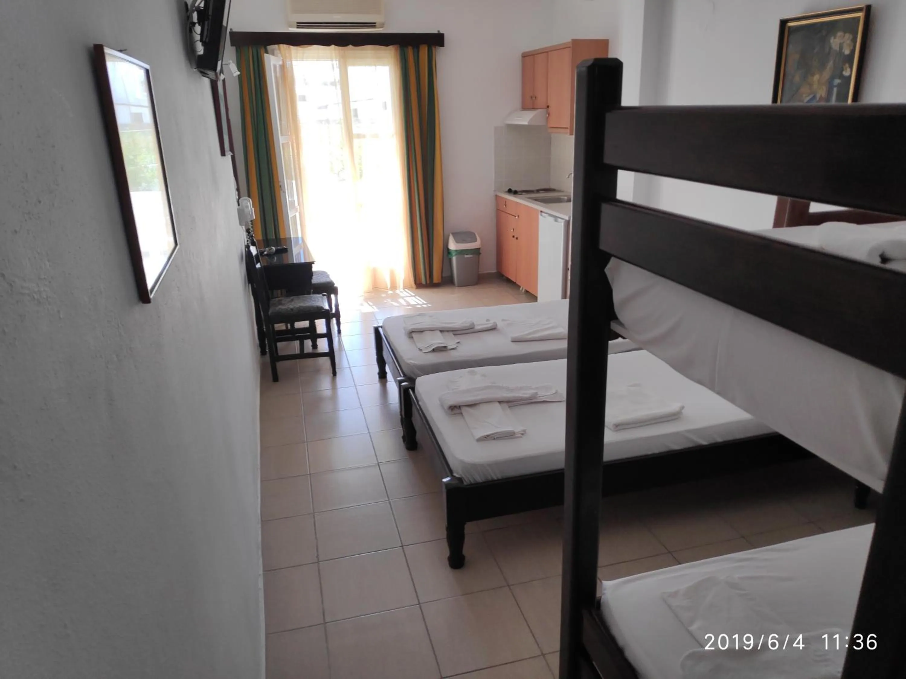 Kitchen or kitchenette, Bed in Mare Monte