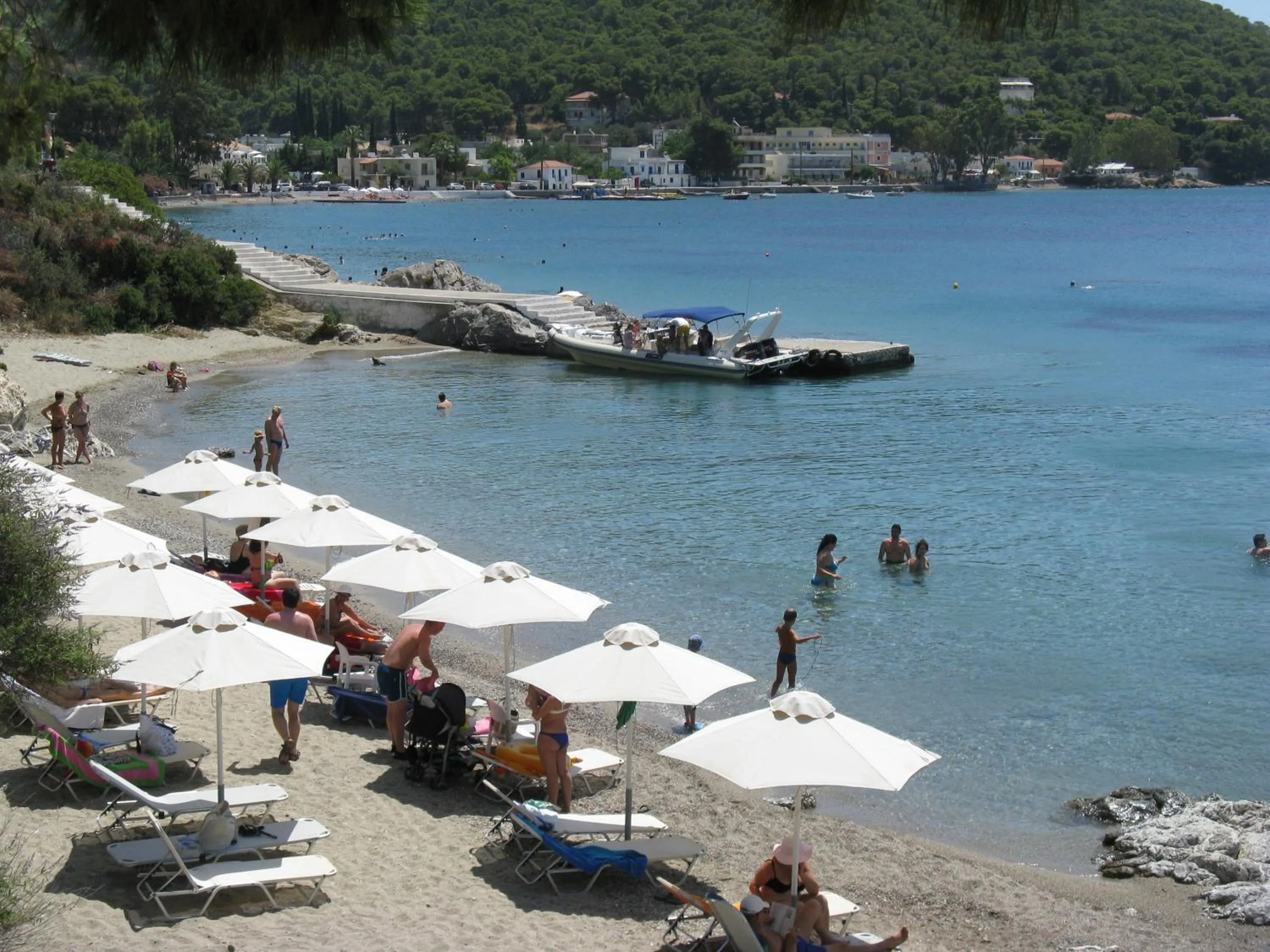 Beach in Golden View