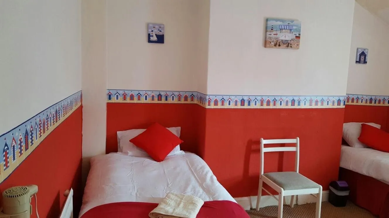 Property building, Bed in The Driftwood Hotel