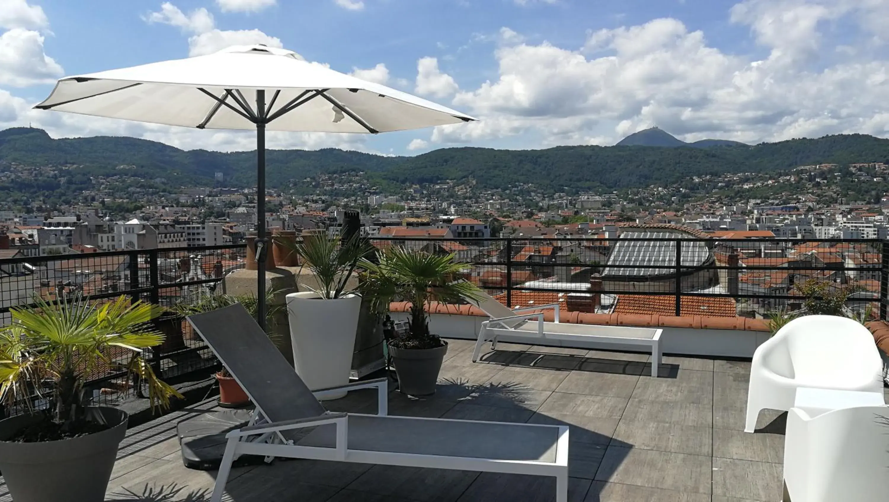 5&5 Rooftop 5&5 Rooftop