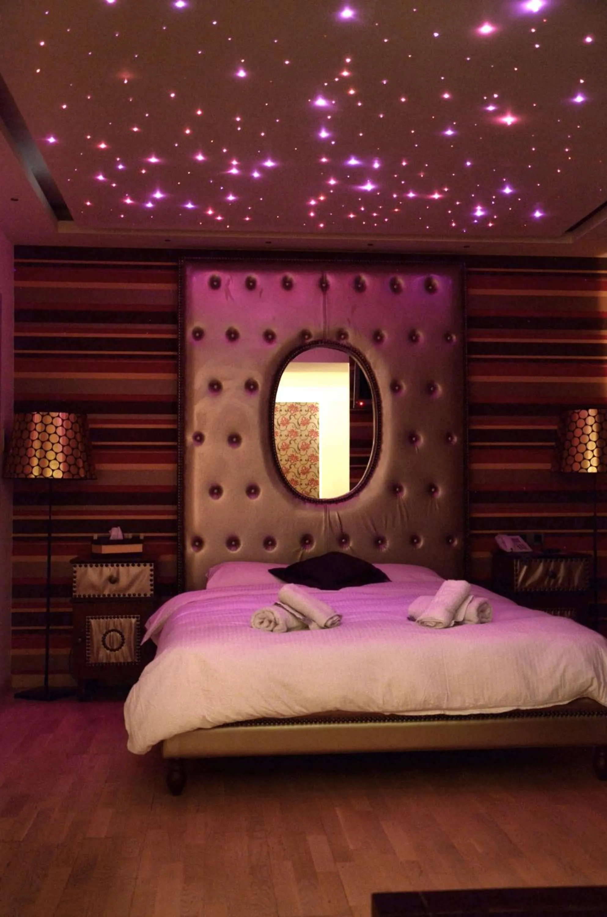 Decorative detail, Bed in Comfy Boutique Hotel