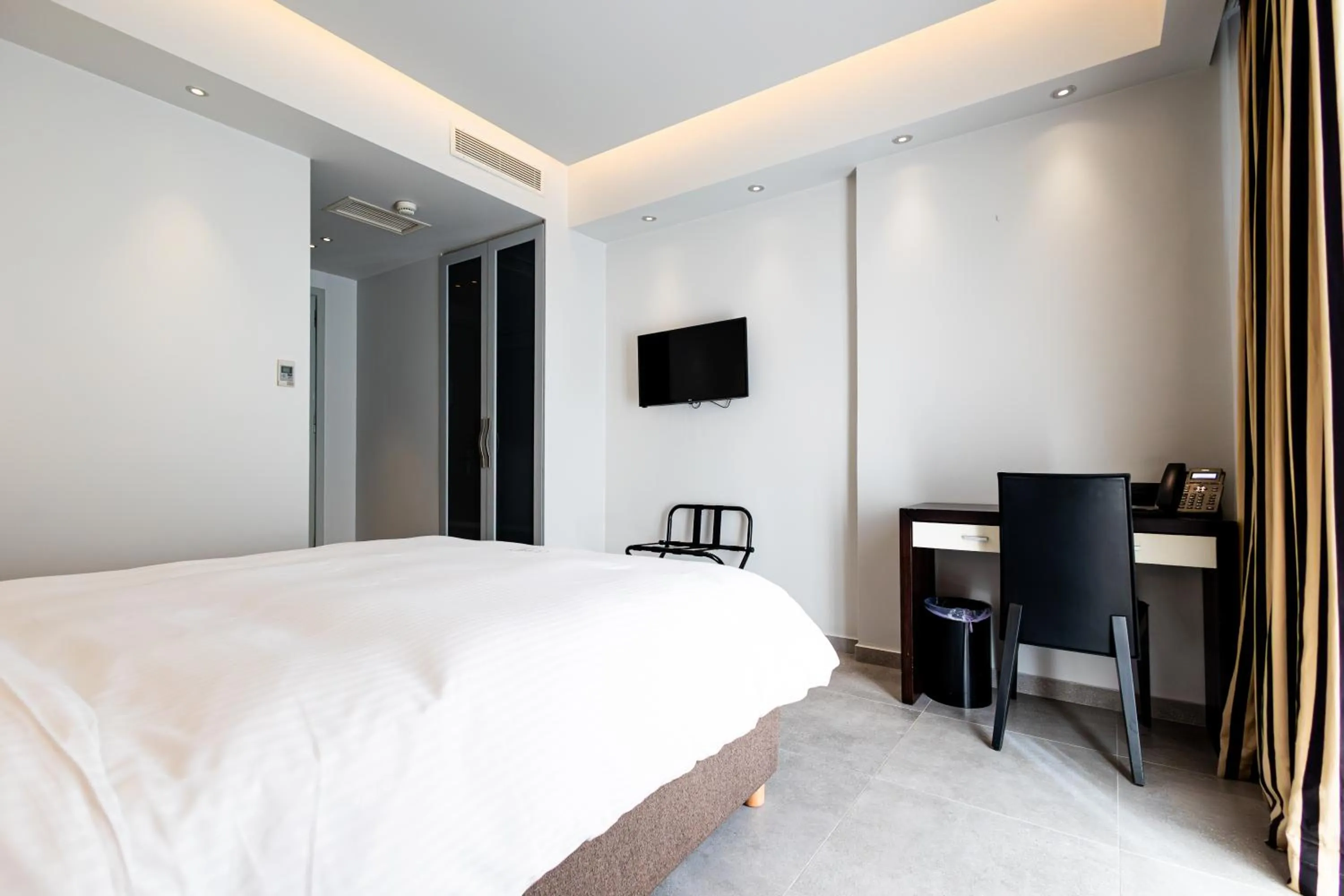 View (from property/room), Bed in Comfy Boutique Hotel