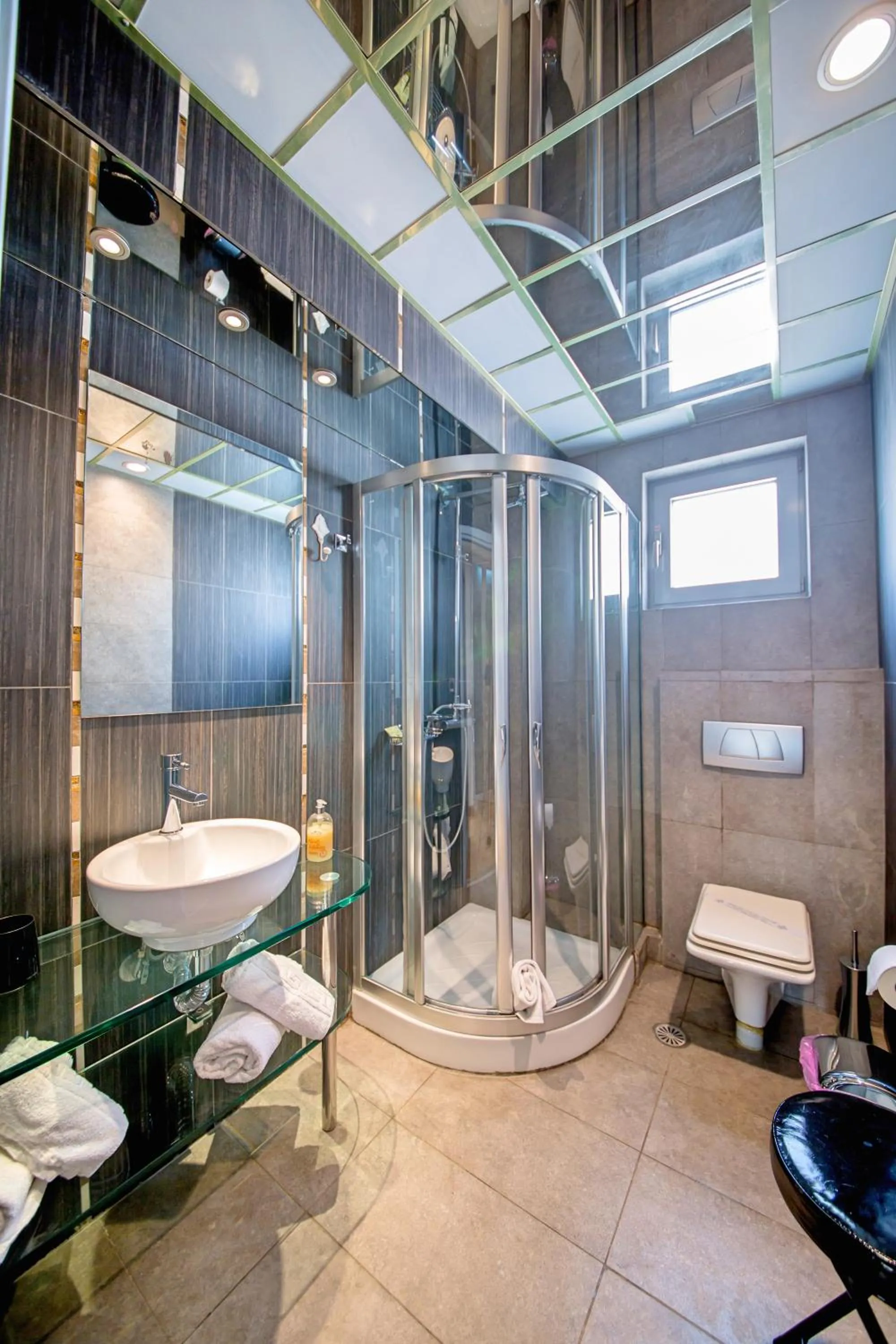 Shower in Comfy Boutique Hotel