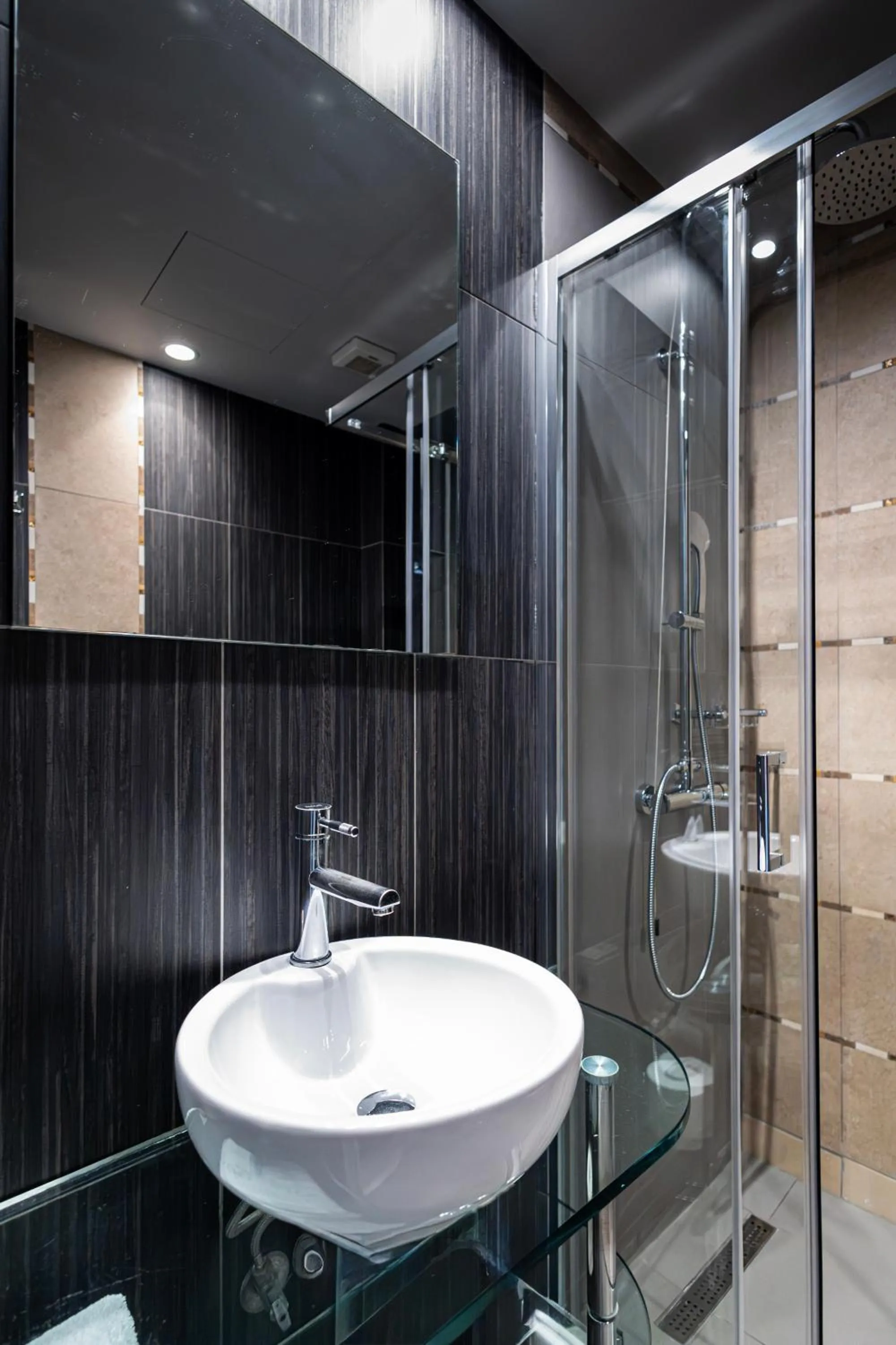 Bathroom in Comfy Boutique Hotel