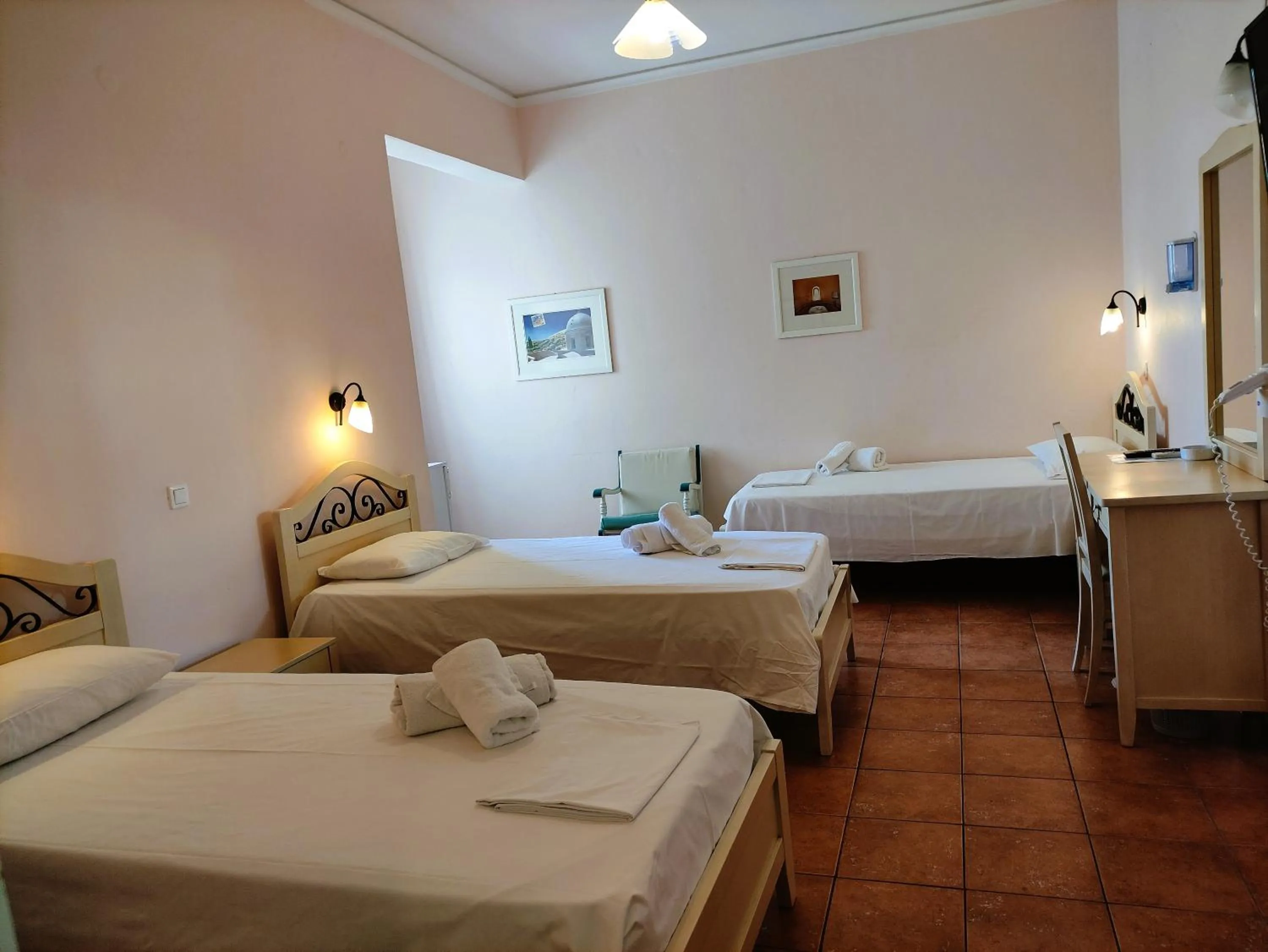 Photo of the whole room in A Hotel Faros