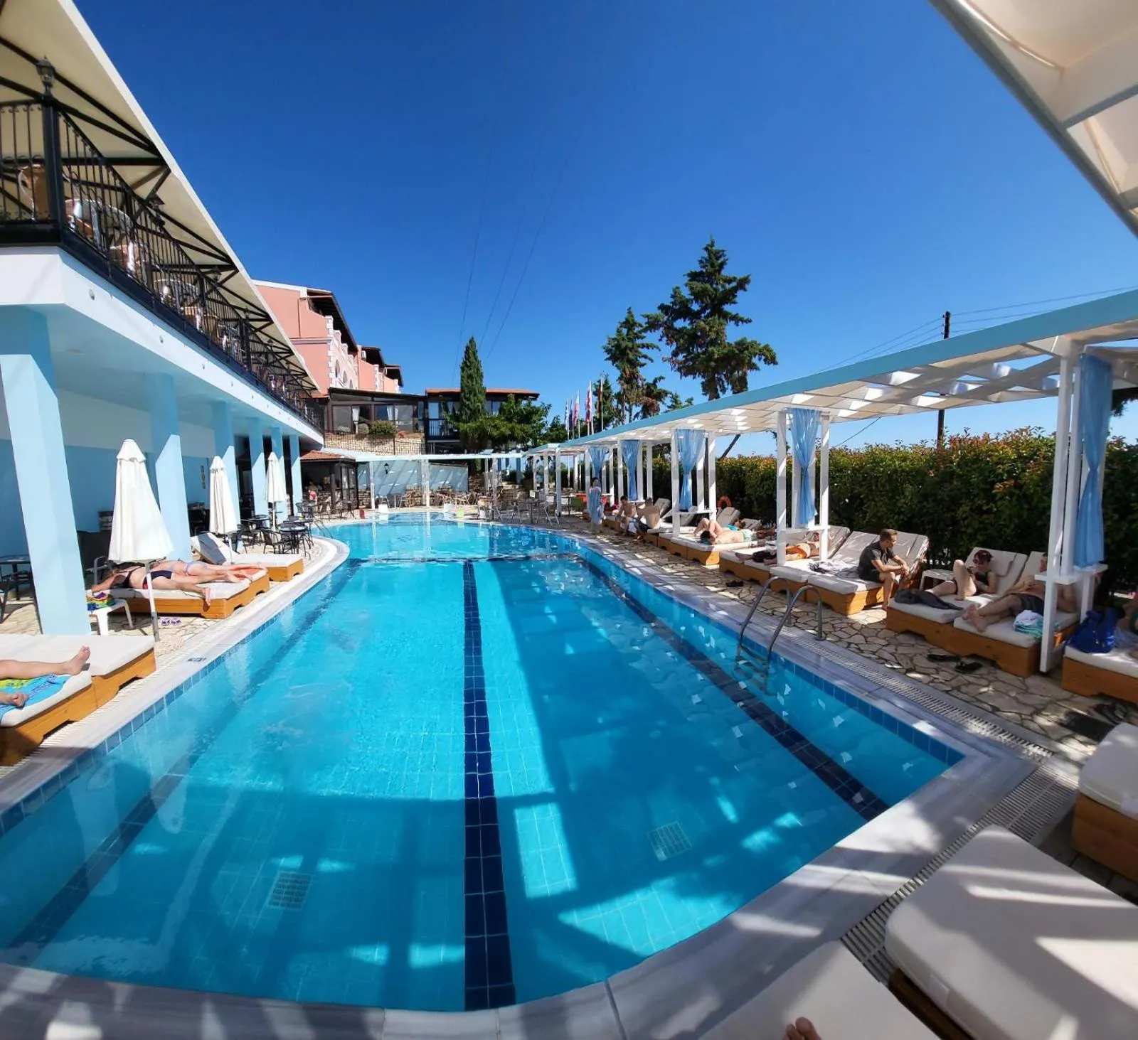 Swimming pool in Lido Corfu Sun Hotel 4 Stars All-inclusive