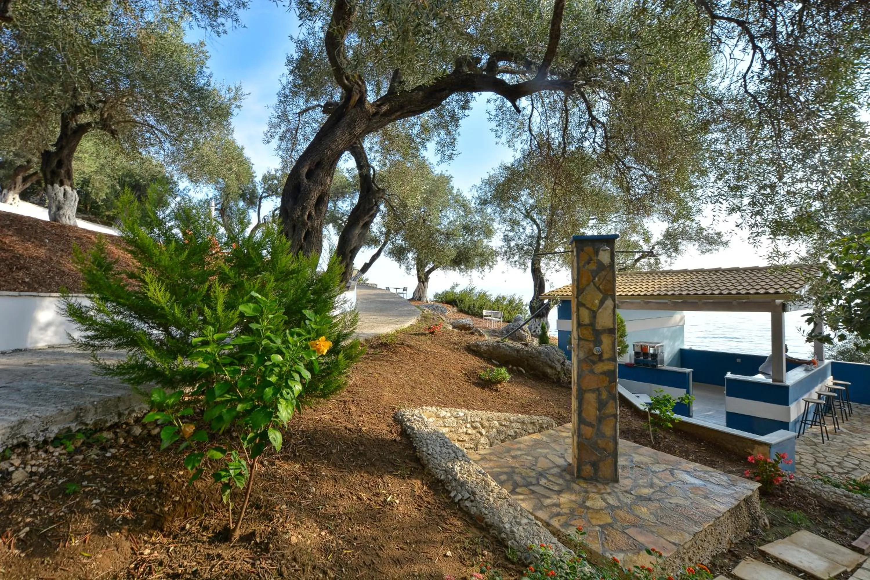 Beach in Lido Corfu Sun Hotel 4 Stars All-inclusive