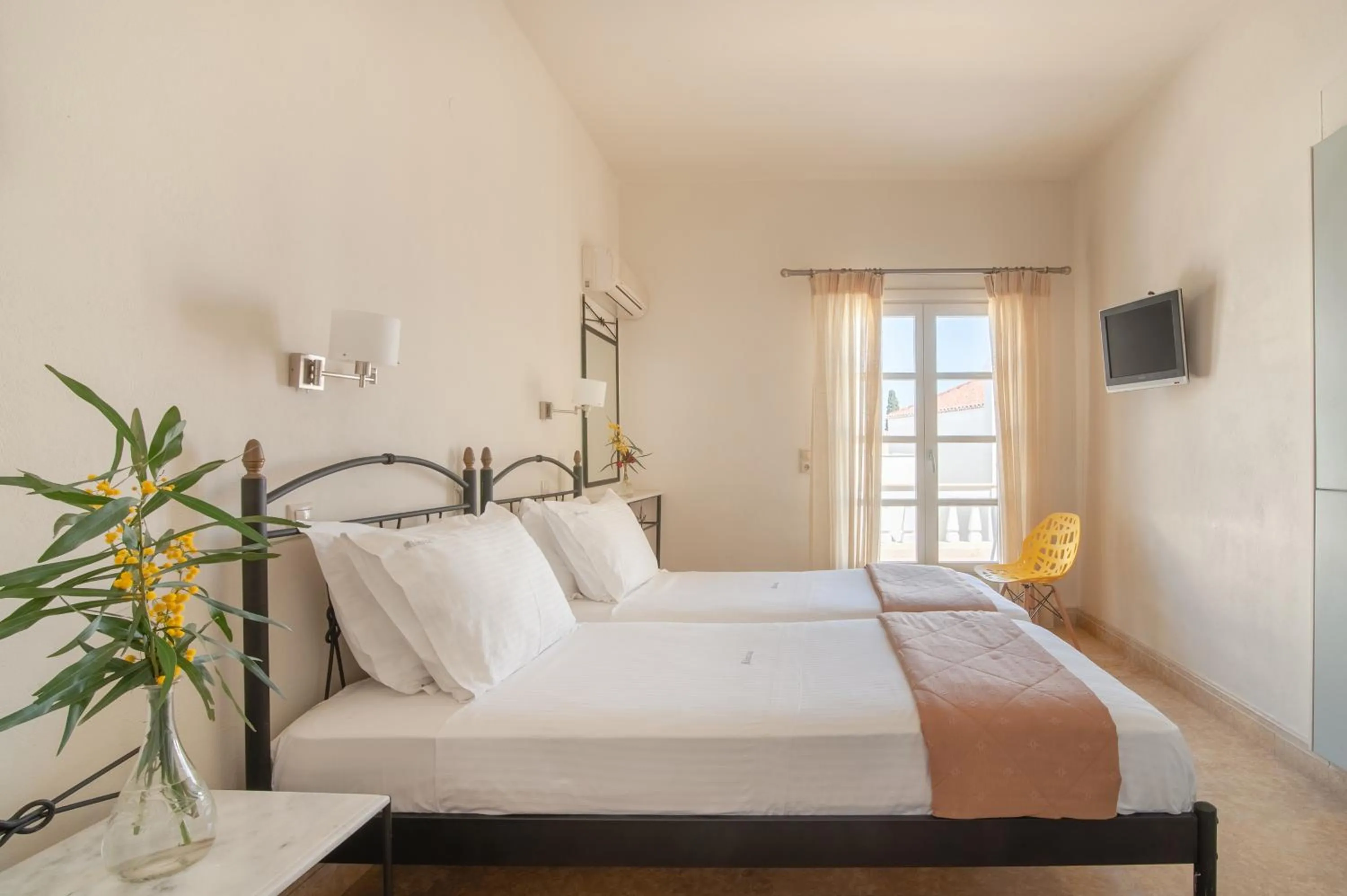 Balcony/Terrace, Bed in Mimoza