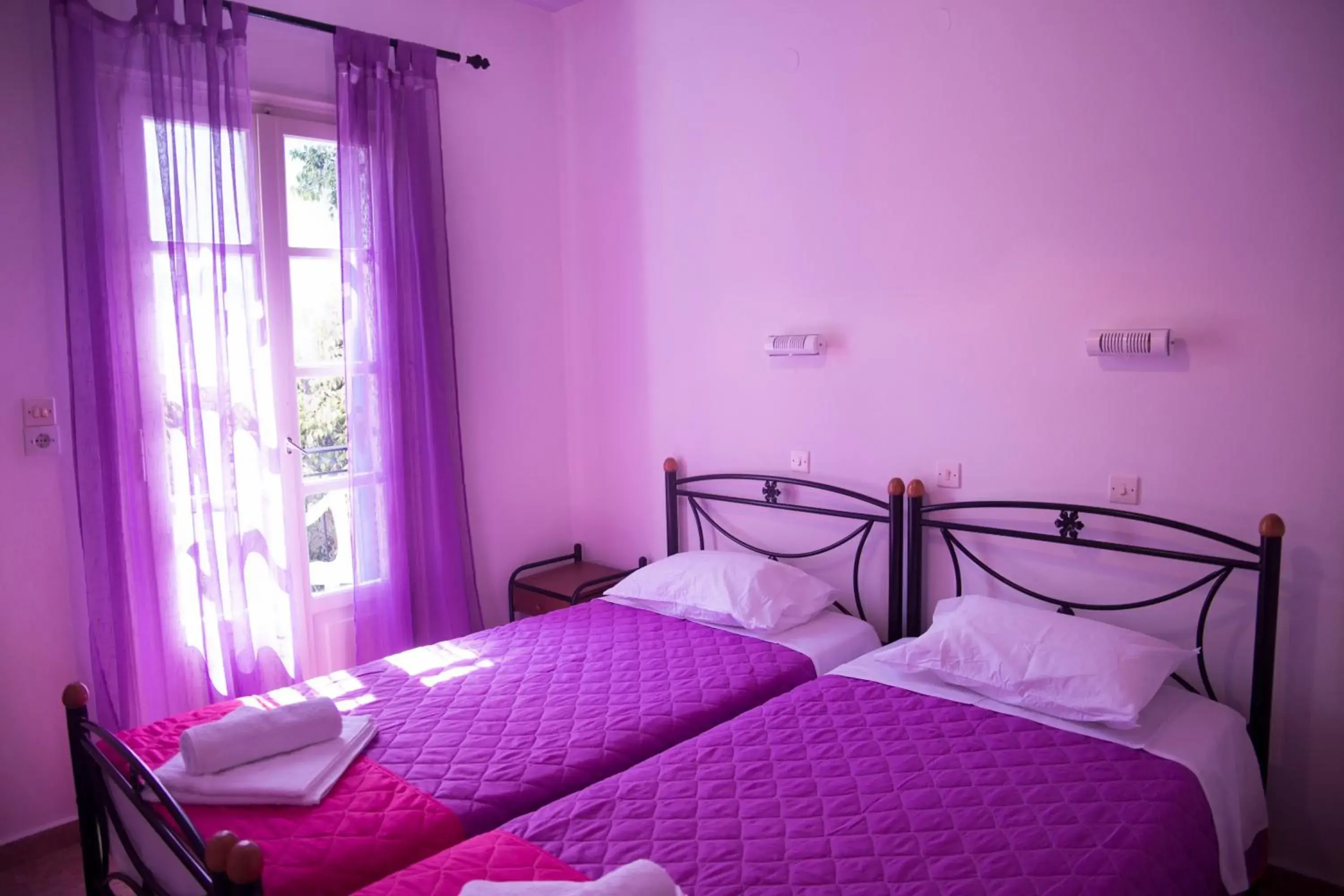 Twin Room in Bay's Twin Room in Bay's