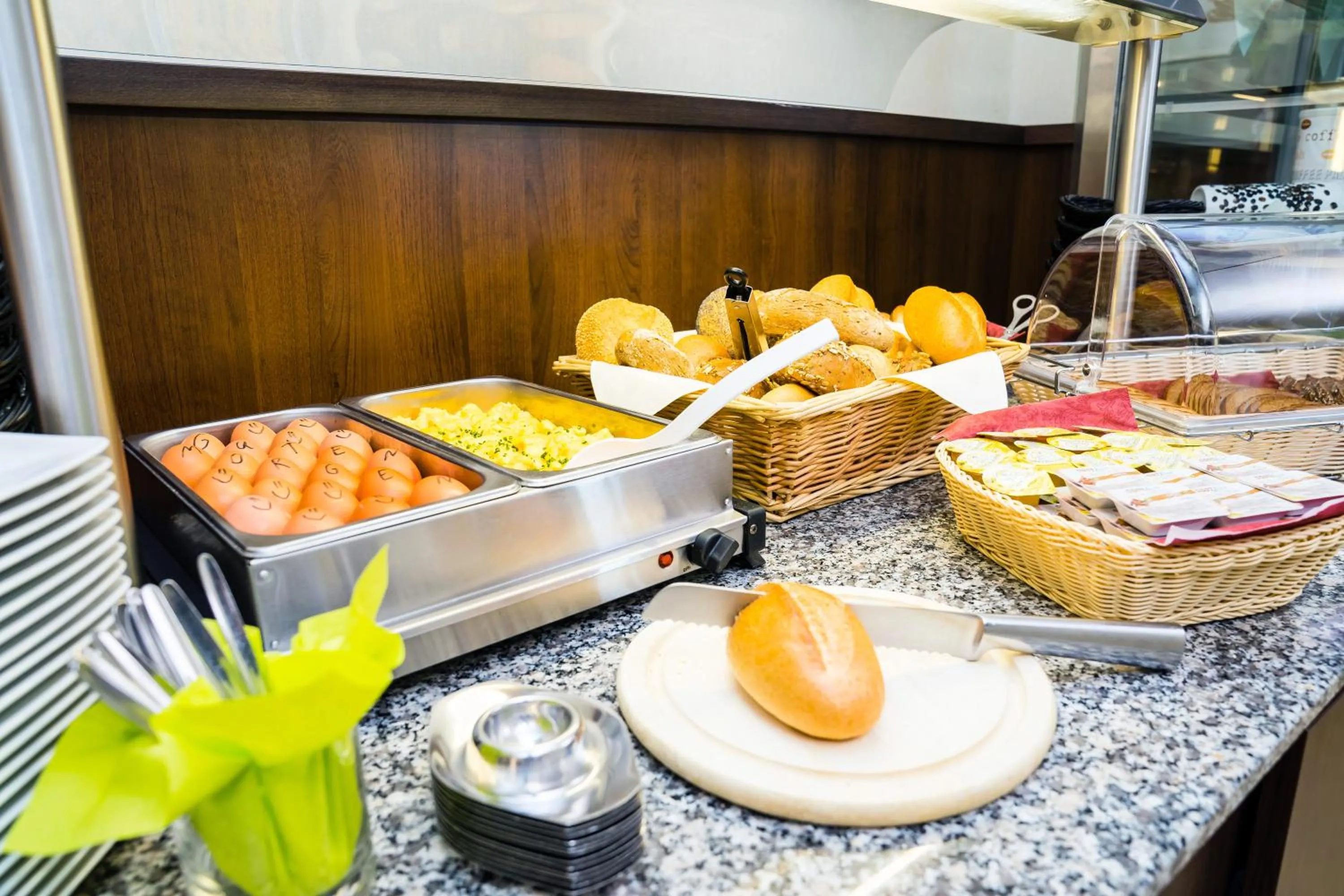 Continental breakfast in Kurhotel Bad Schlema