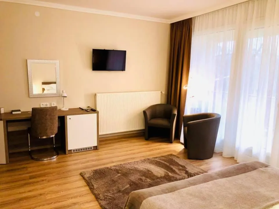 Bedroom, Bed in Fenyves Szálloda és Konferencia-Központ