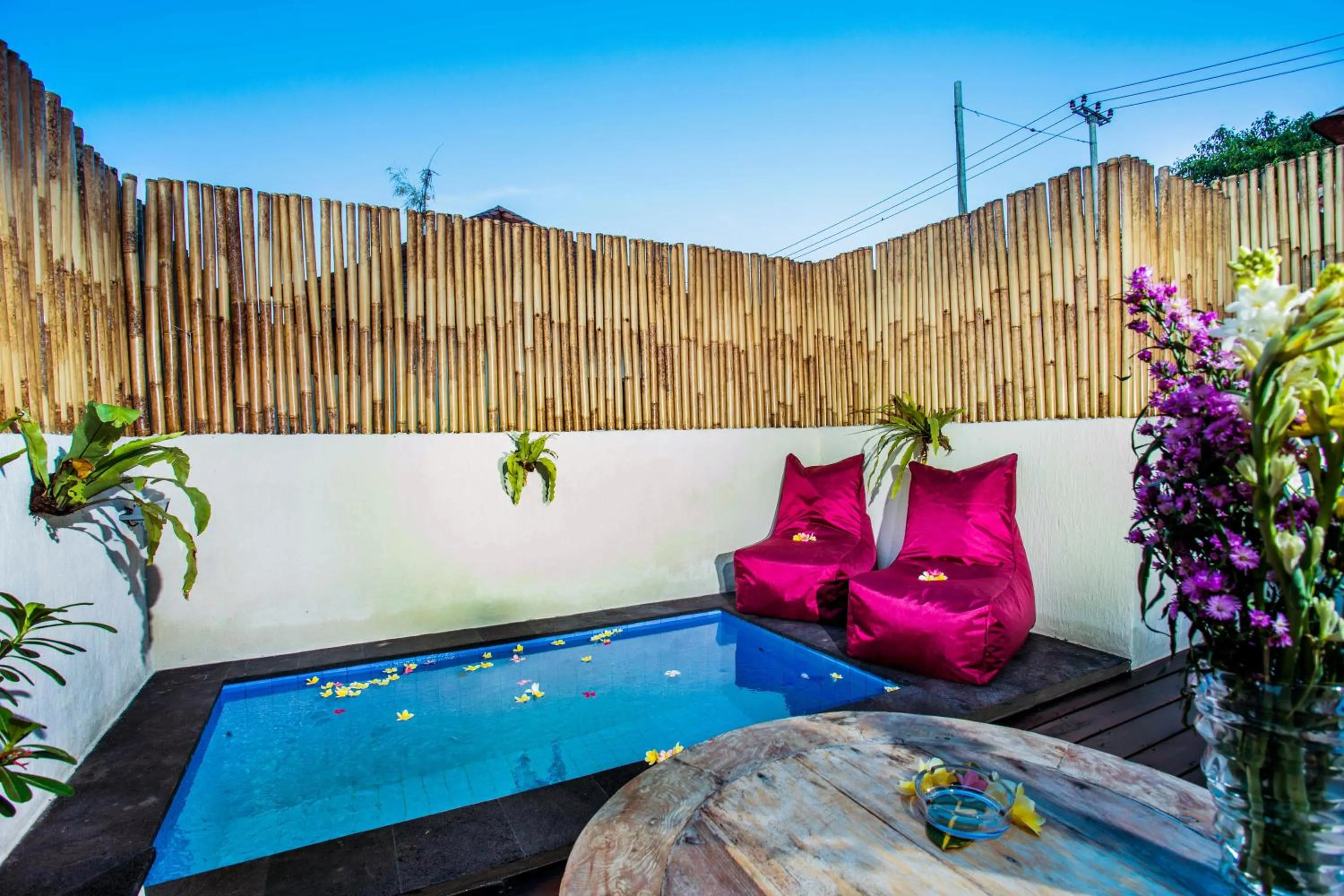 Swimming pool in Svaha Private Villas Ceningan