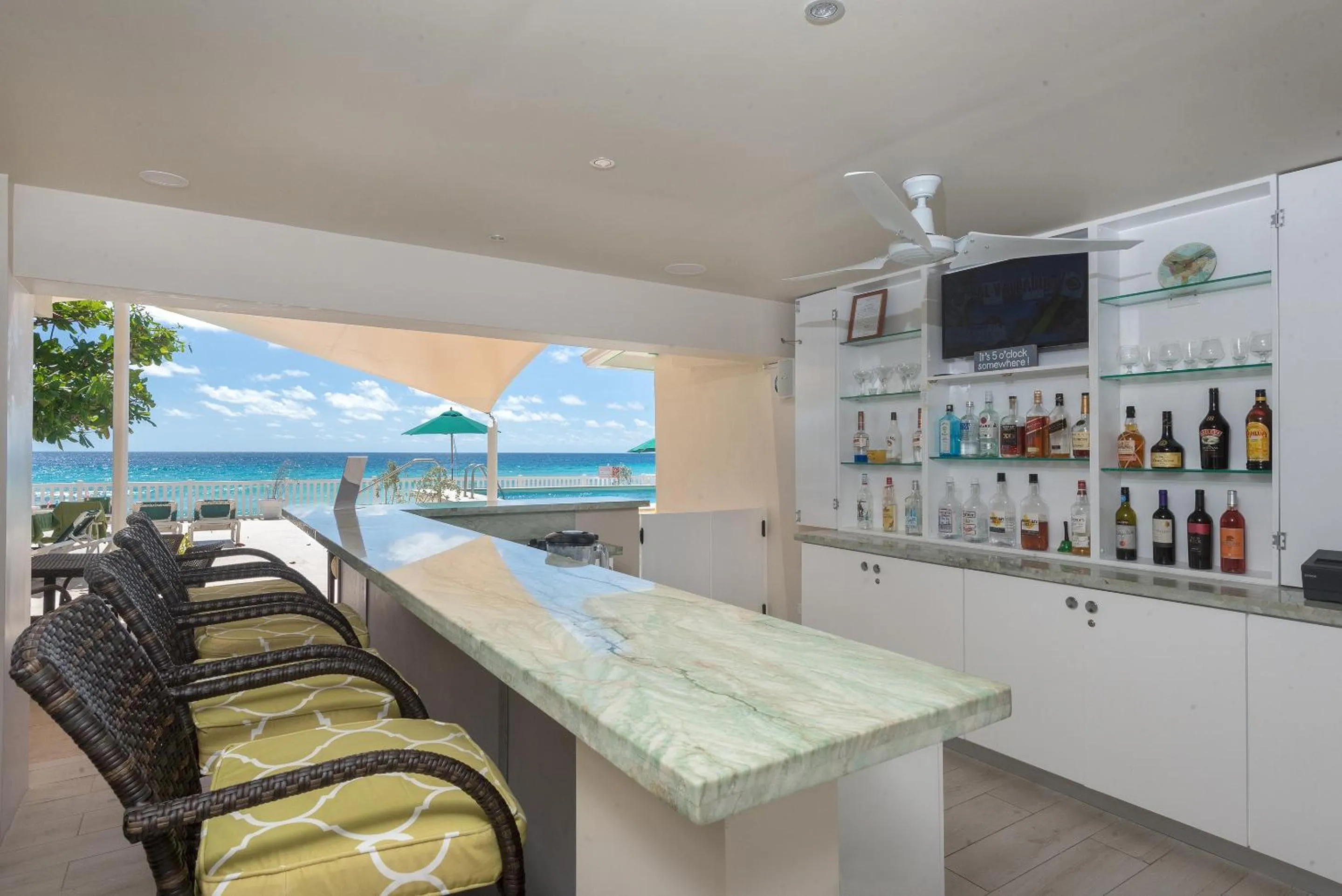 Restaurant/places to eat in Rostrevor Hotel