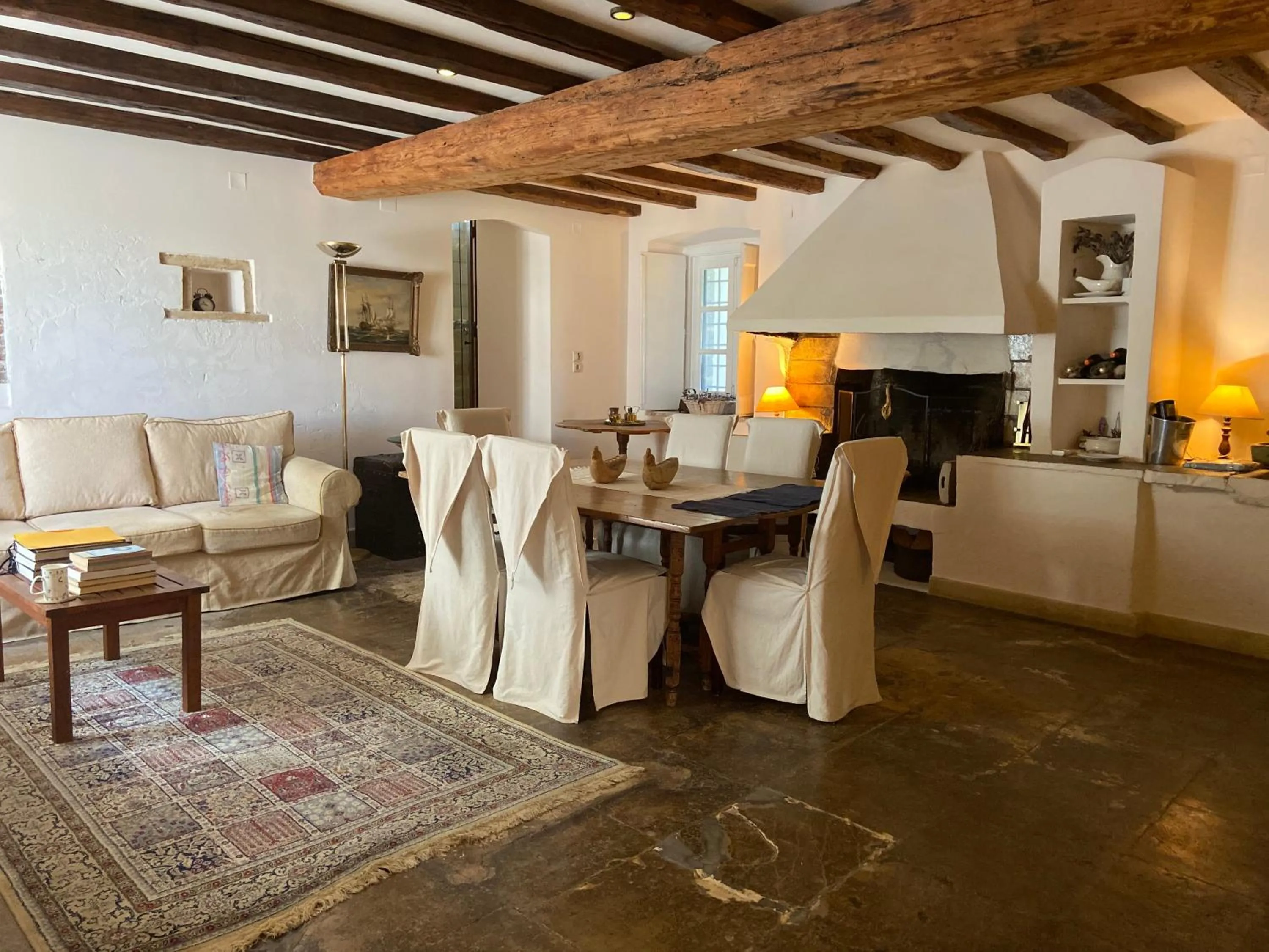 Dining area in Economou Mansion