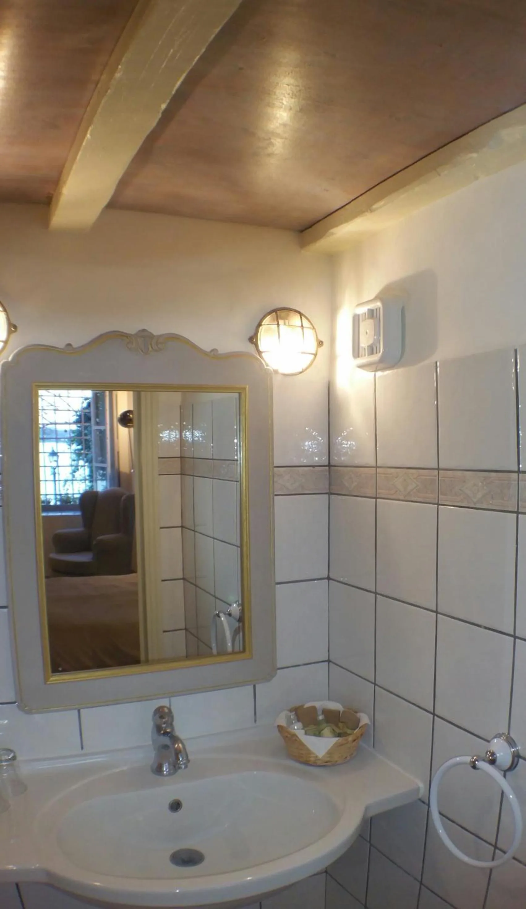 Bathroom in Economou Mansion