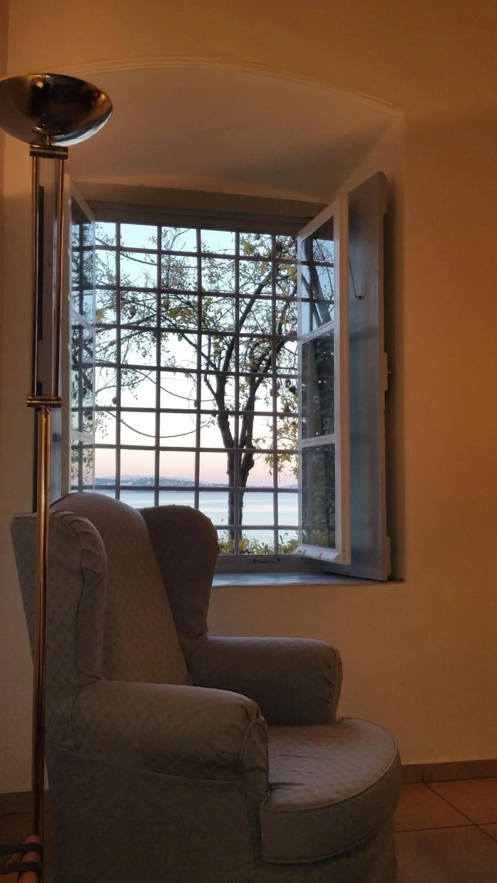 Day in Economou Mansion