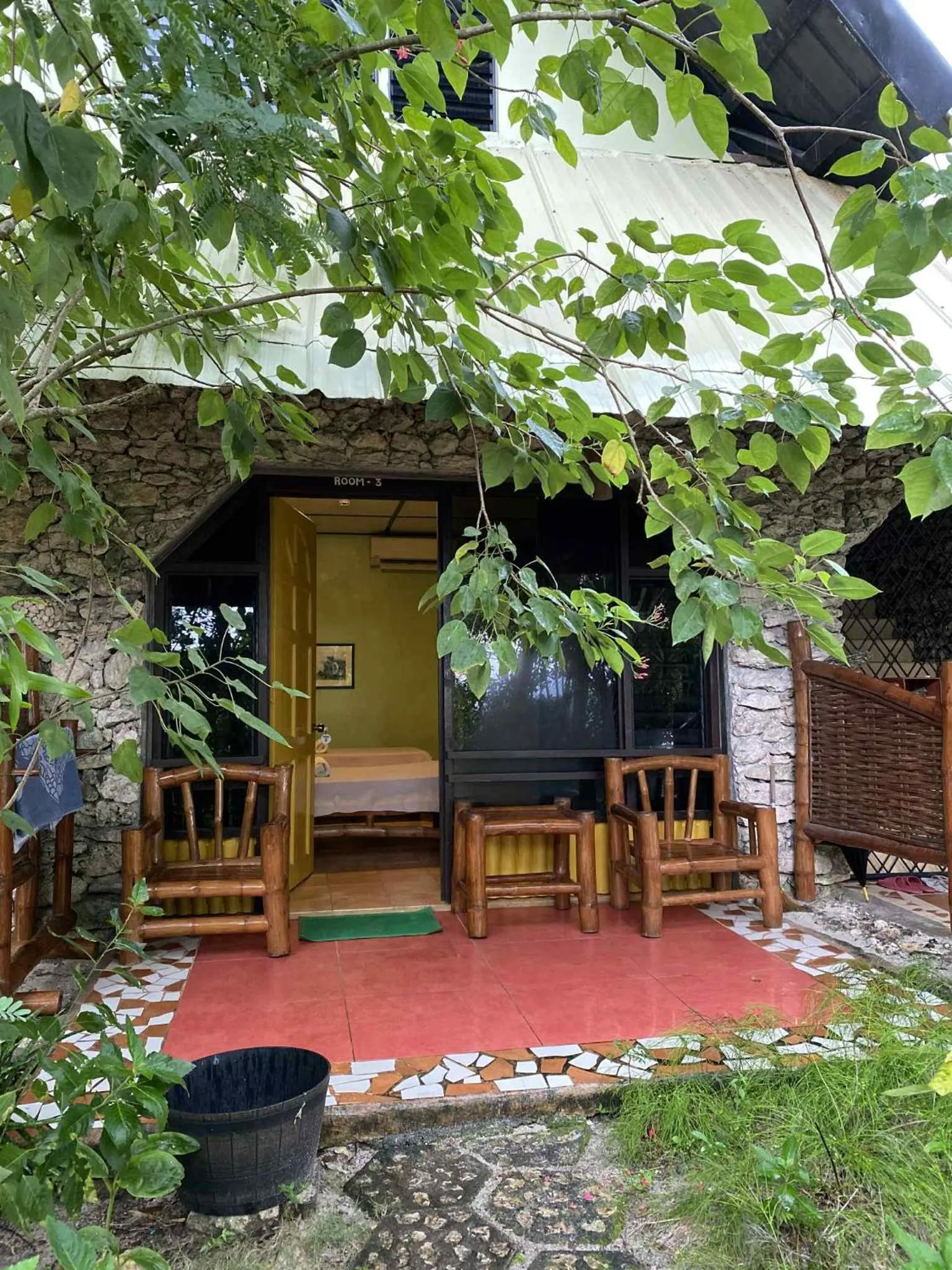 Ravenala Beach Bungalows