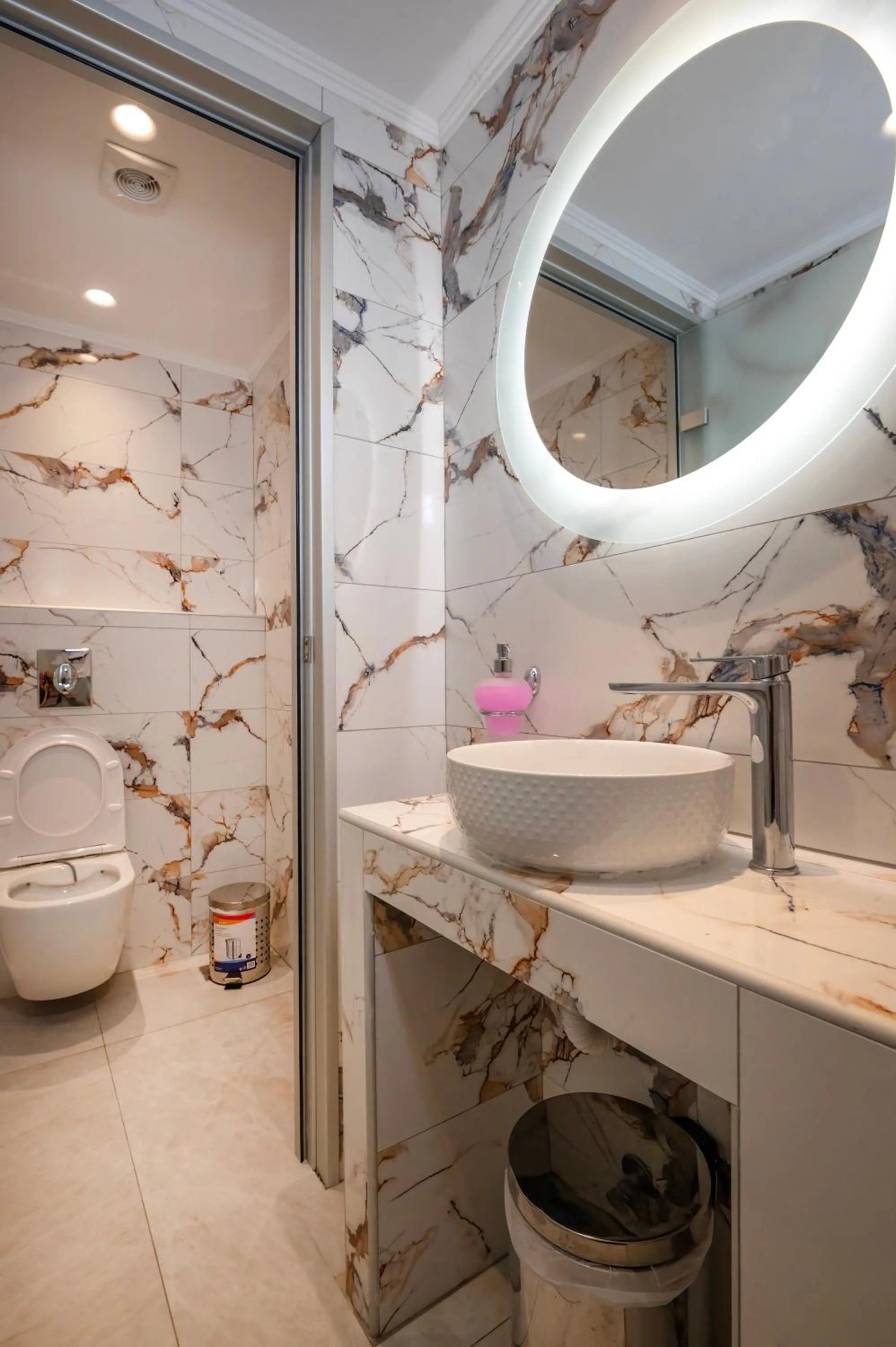 Bathroom in Creta Mare Hotel