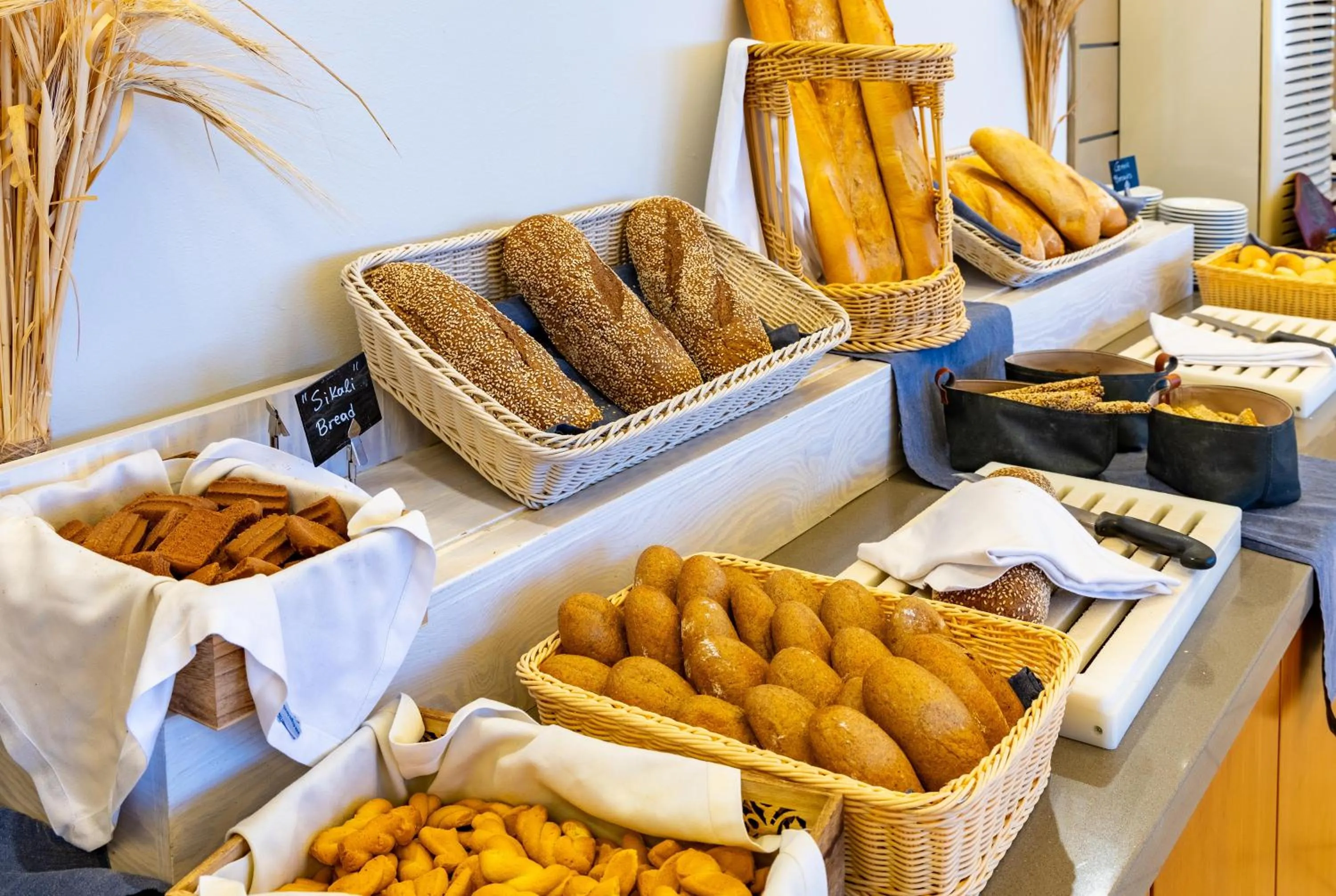 Restaurant/places to eat in Civitel Creta Beach