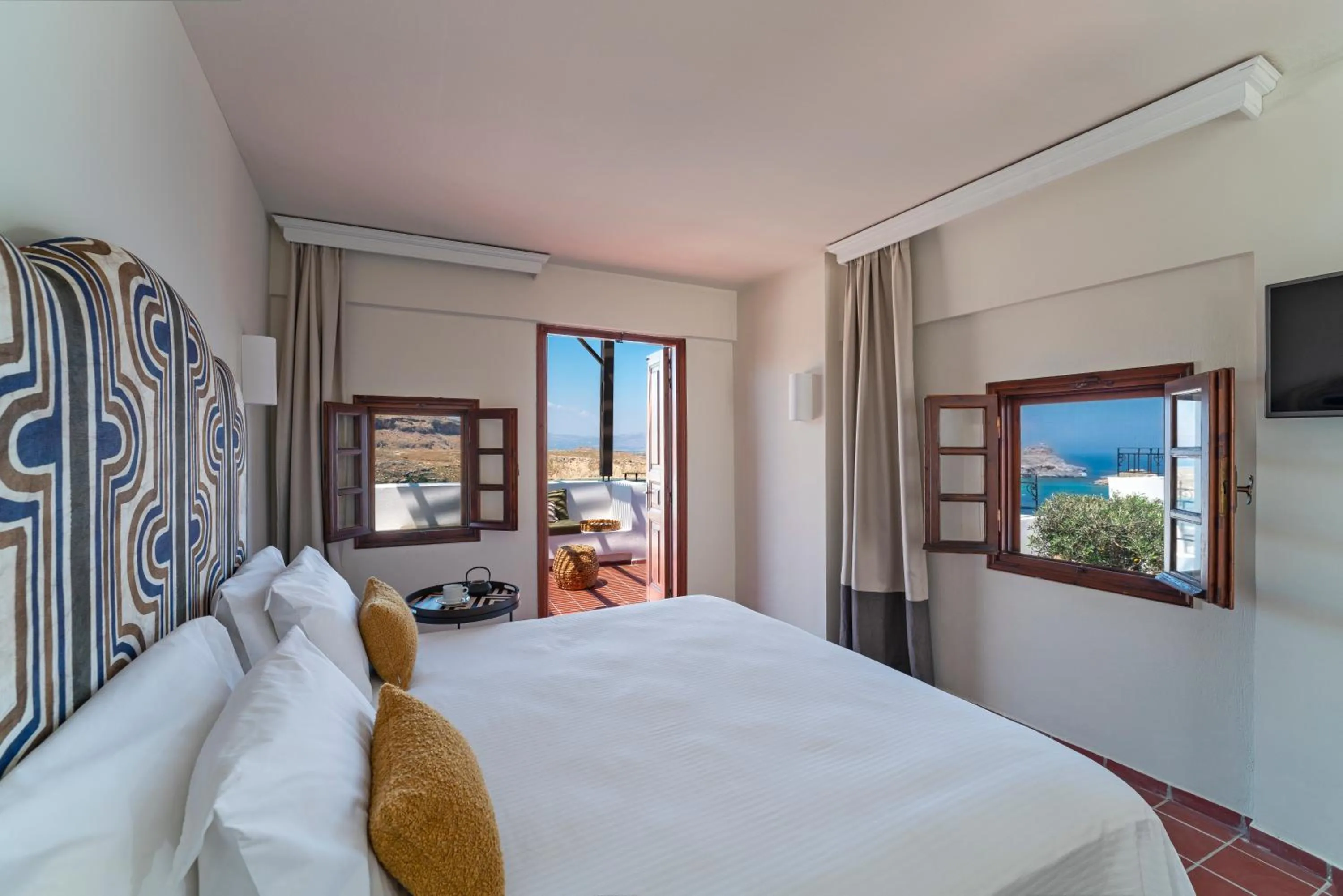 Photo of the whole room, Bed in Maris Lindos Suites & Apartments