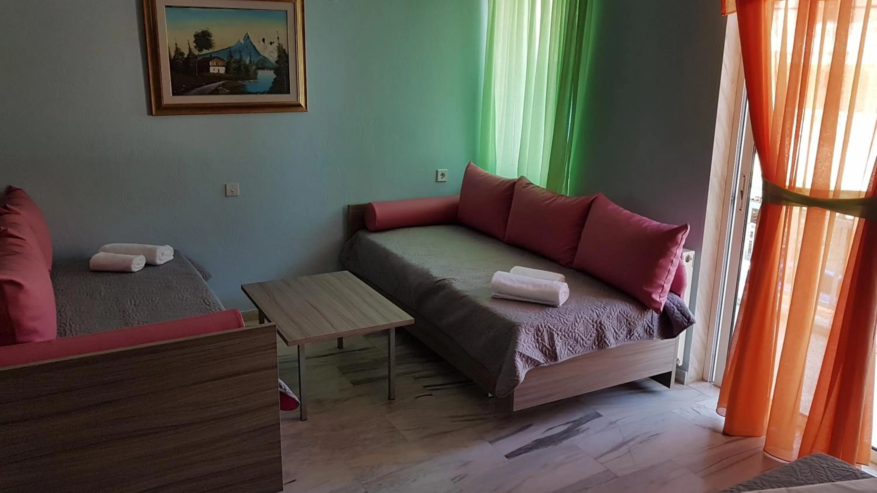 Bed in Hotel White Rose Beach